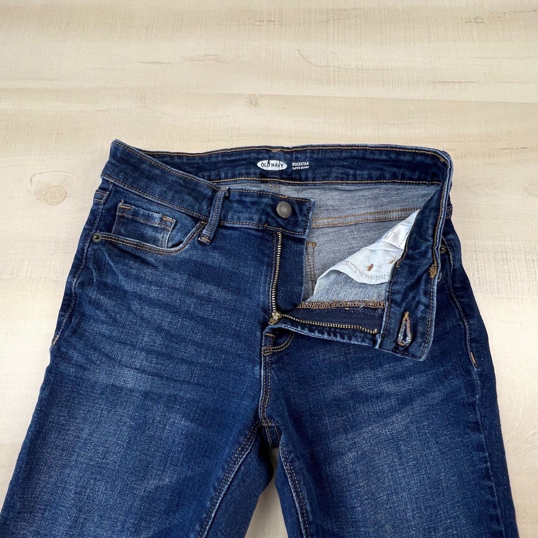 Old Navy Old Navy Womens Rockstar Super Skinny Mid Rise Jeans Medium Wash Blue Size 4 Size 27" / US 4 / IT 40 - 3 Thumbnail