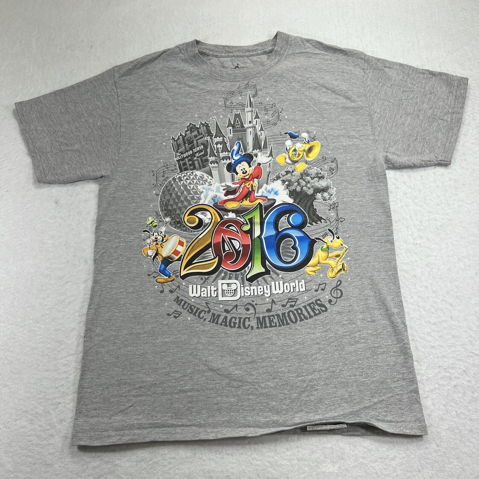 Disney Disney World Medium 2016 Music Magic Graphic T Shirt Size US M / EU 48-50 / 2 - 1 Thumbnail