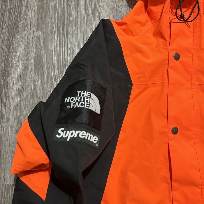 Supreme Supreme x The North Face Mountain Light Jacket Orange Size