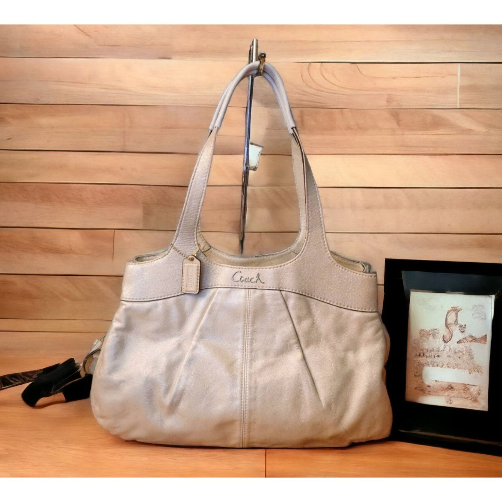 Coach Coach Lexi Ergo Ivory Leather Shoulder Bag | Grailed