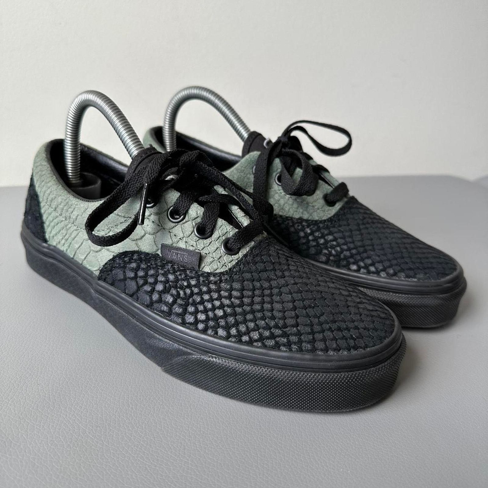 Vans Harry Potter Black Green Slytherin Vans Era Snake Shoe Size US 7.5 / IT 37.5 - 1 Thumbnail