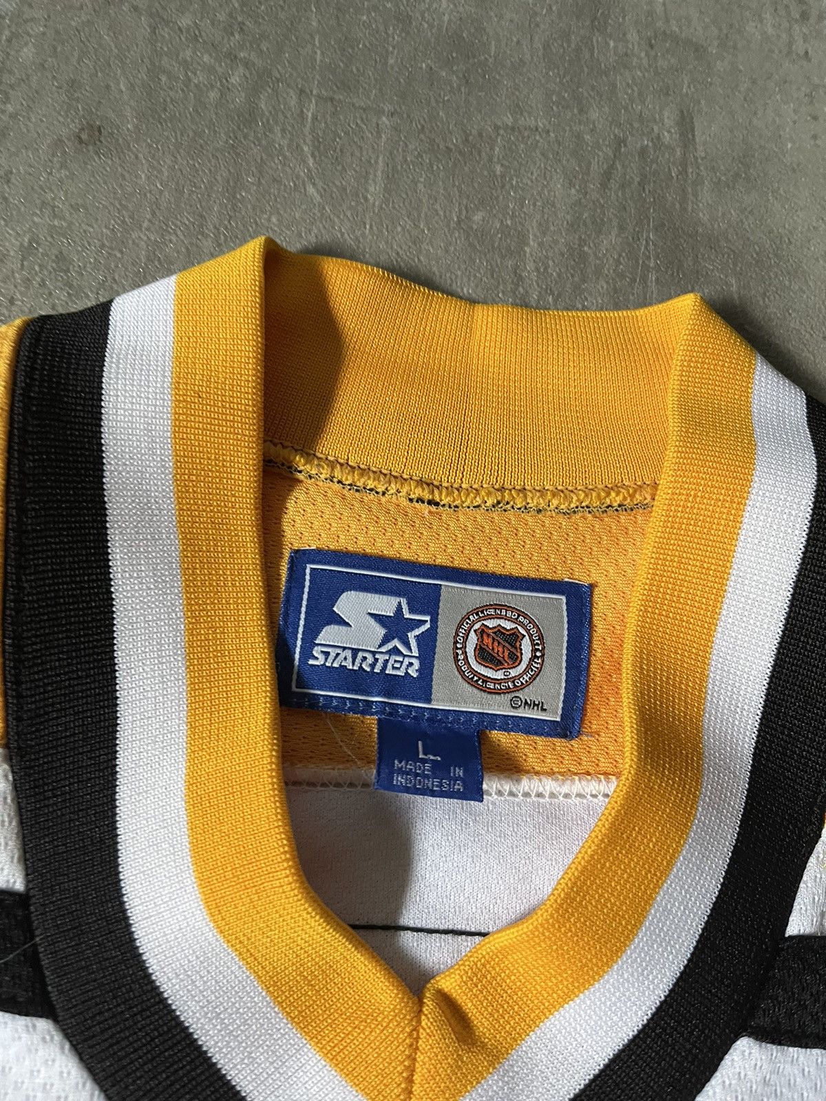 Starter Vintage Pittsburgh 90s hockey jersey white yellow Size US L / EU 52-54 / 3 - 12 Thumbnail