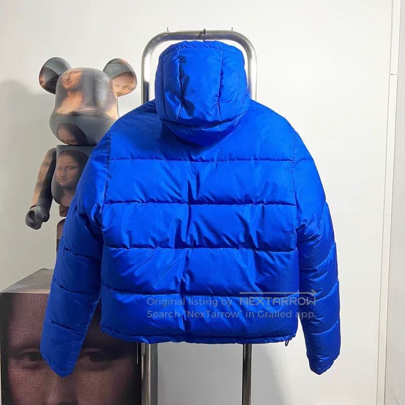 Balenciaga Balenciaga Embroidered Logo Down Jacket Size M / US 6-8 / IT 42-44 - 2 Thumbnail
