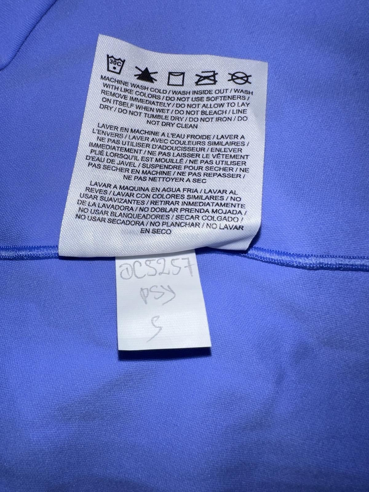 Nike Nike Women's Short Sleeve Top Yoga Luxe Size S / US 4 / IT 40 - 8 Thumbnail