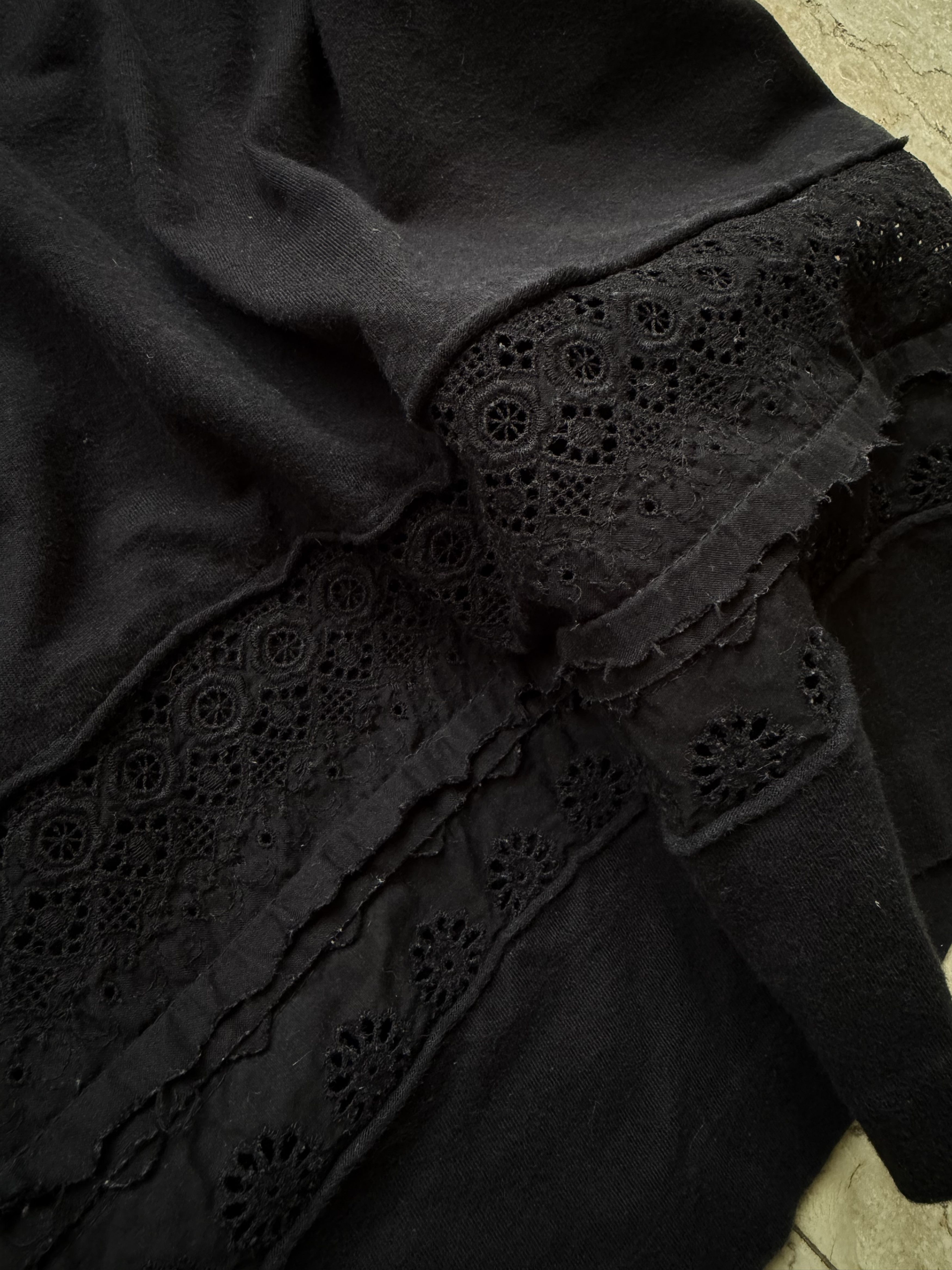 Comme des Garcons CDG Tricot Black Lace Panel Tee AD2005 Japan Size S Size S / US 4 / IT 40 - 2 Thumbnail