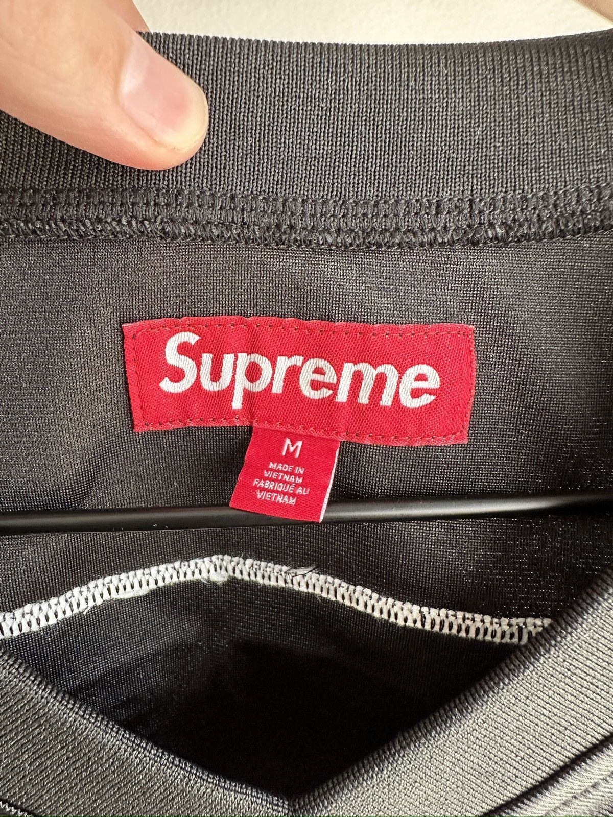 Supreme Breast Cancer Awareness Football Jersey Black Size US M / EU 48-50 / 2 - 5 Thumbnail