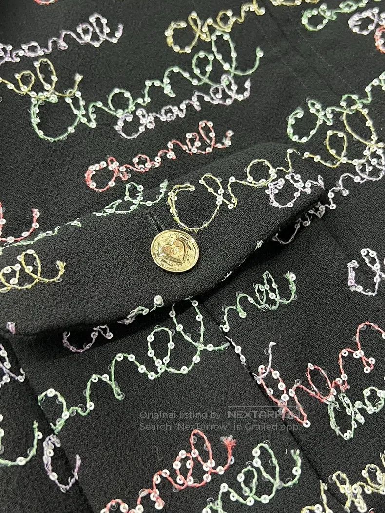 Chanel Chanel 25B black embroidered sequin signature llogo jacket Size XS / US 0-2 / IT 36-38 - 7 Thumbnail