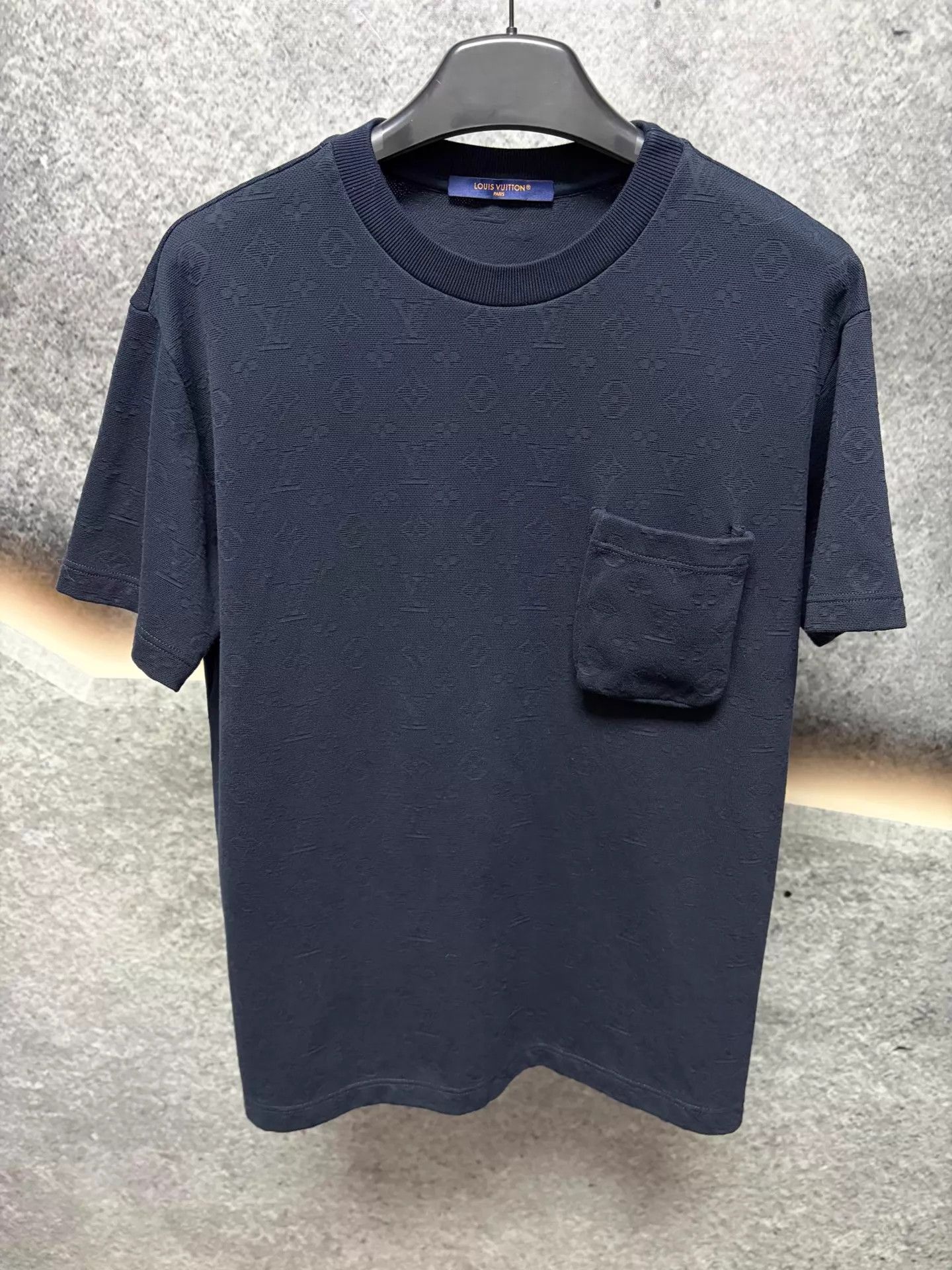 Louis Vuitton Louis Vuitton Black Print Pocket Tee M Size US M / EU 48-50 / 2 - 1 Thumbnail