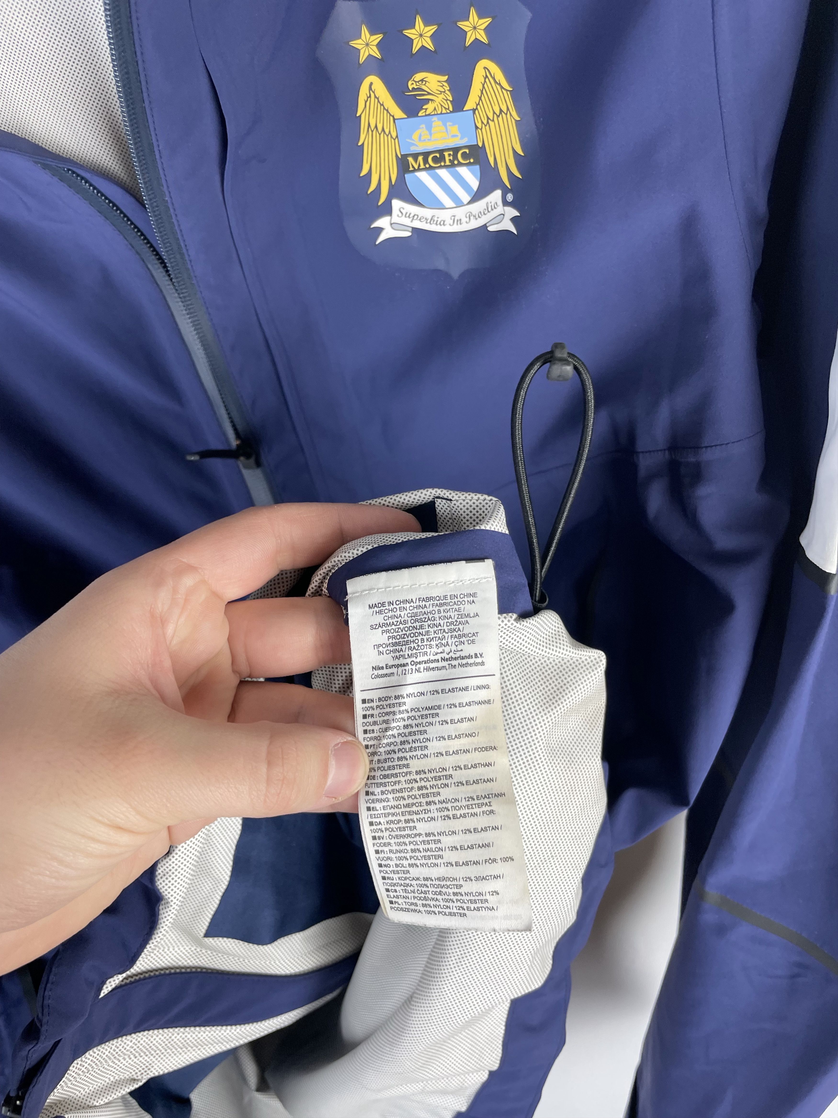 Nike Vintage Nike Manchester city jacket Size US L / EU 52-54 / 3 - 10 Thumbnail