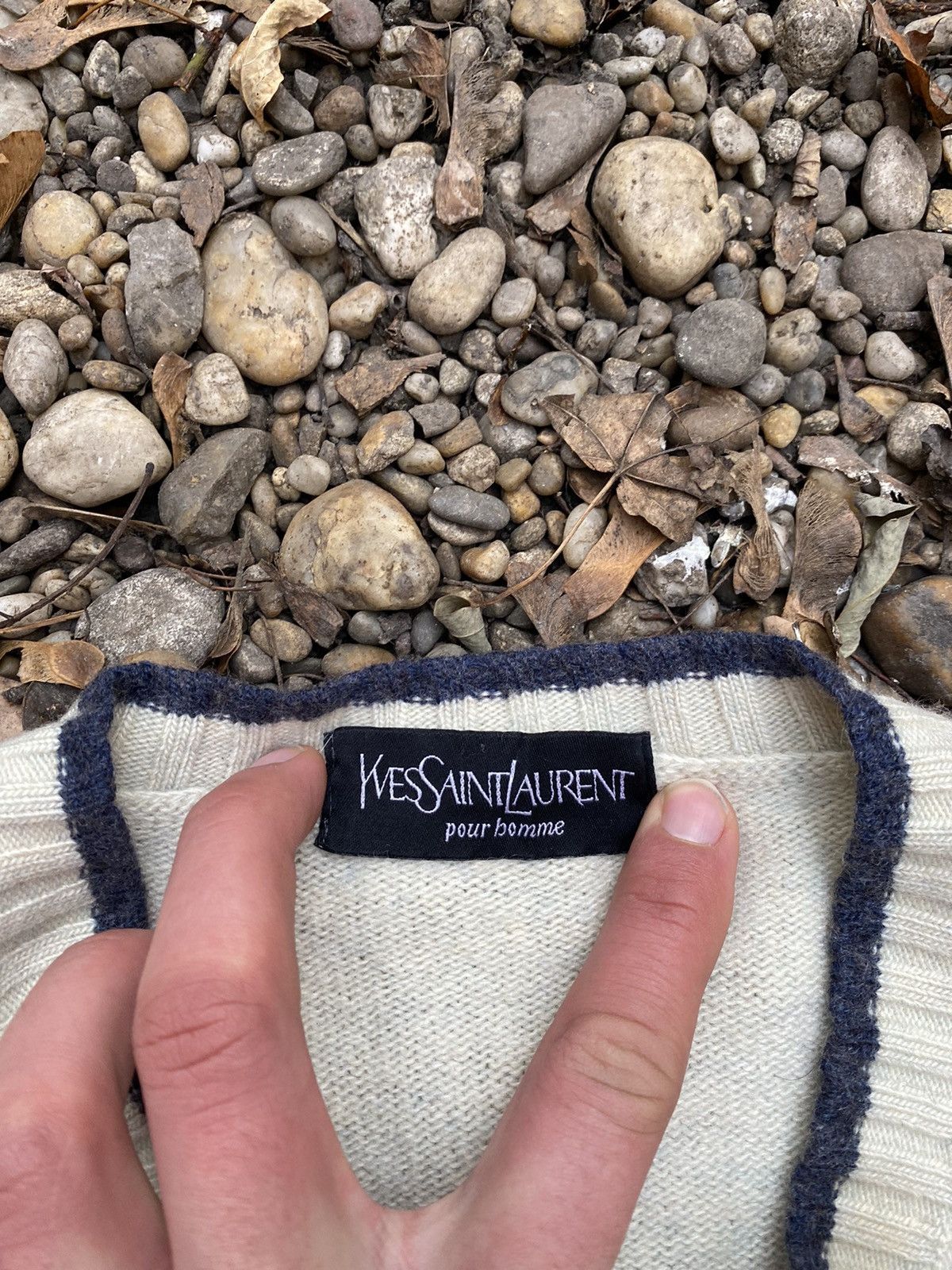 Vintage × Yves Saint Laurent Vintage YvesSaintLaurent YSL Small Embroidered Logo Sweater Size US XXL / EU 58 / 5 - 3 Thumbnail