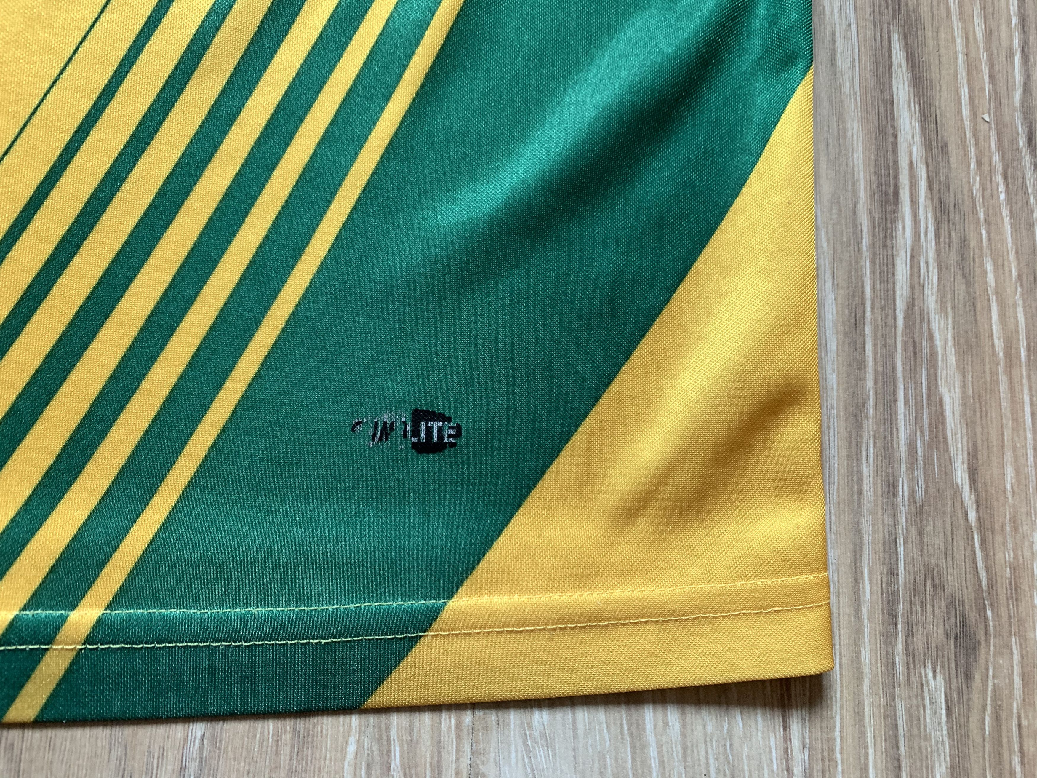 Adidas × Vintage Vintage Adidas South Africa Football Team 2007-2009 Size US L / EU 52-54 / 3 - 7 Thumbnail