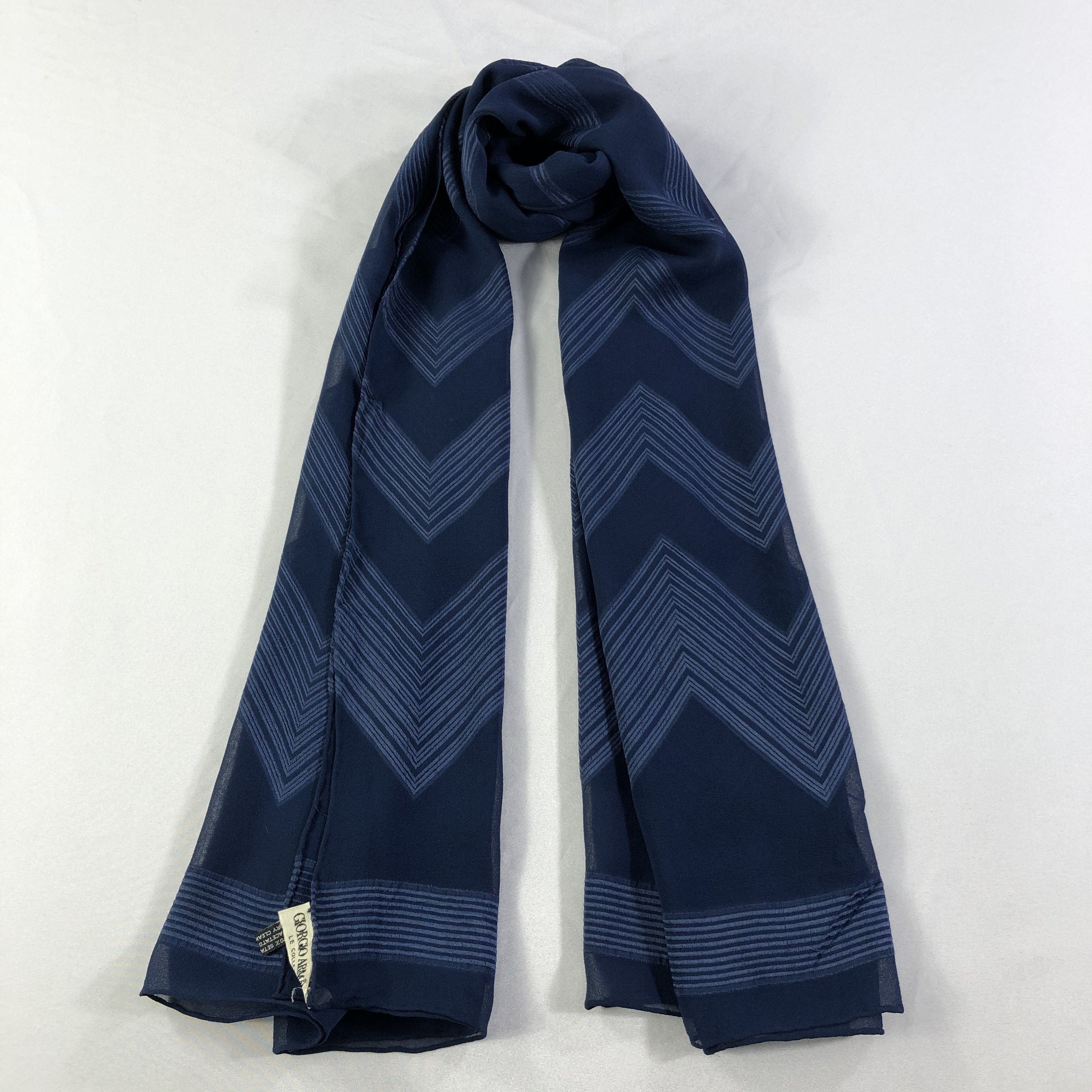 Giorgio Armani × Vintage Vintage Giorgio Armani Silk Scarf Size ONE SIZE - 2 Thumbnail