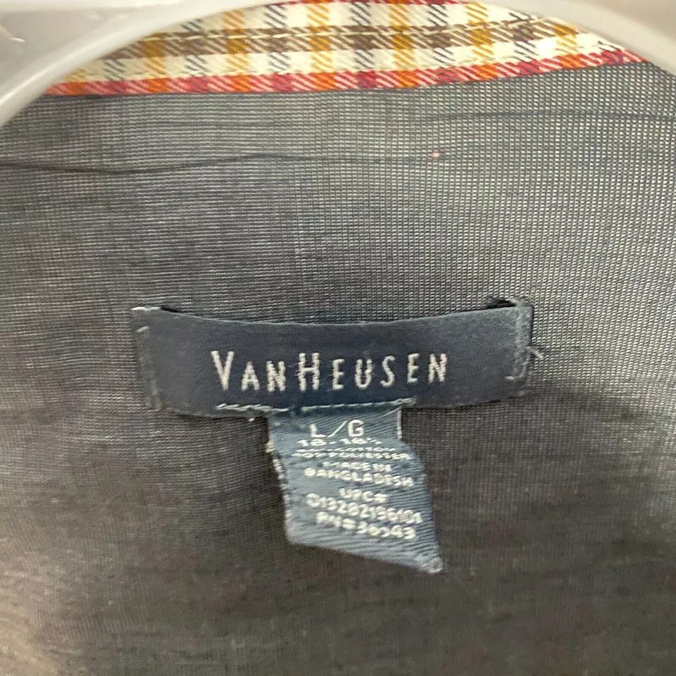 Van Heusen Van Heusen Long Sleeve Button Down Shirt Men's 16-16.5 L Size US L / EU 52-54 / 3 - 3 Thumbnail