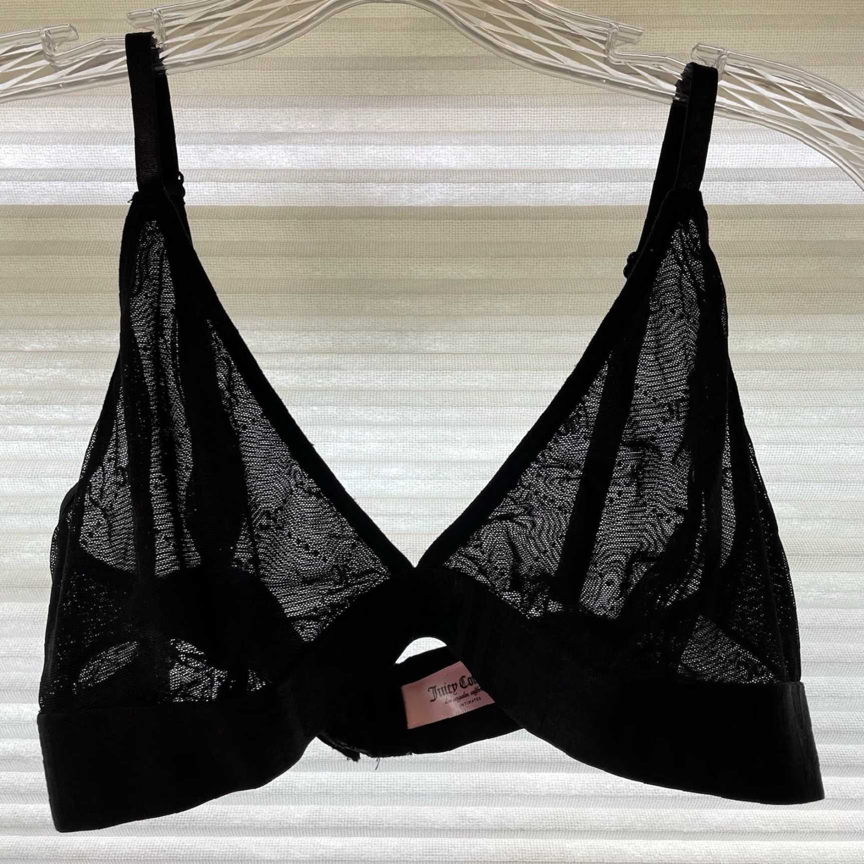 Juicy Couture Juicy Couture Intimates XL Black All Over Lace Bralette Bra Wireless Padded? No pads Bralette Lace Adjustable Strap Back Closure Full Coverage Size ONE SIZE - 2 Thumbnail