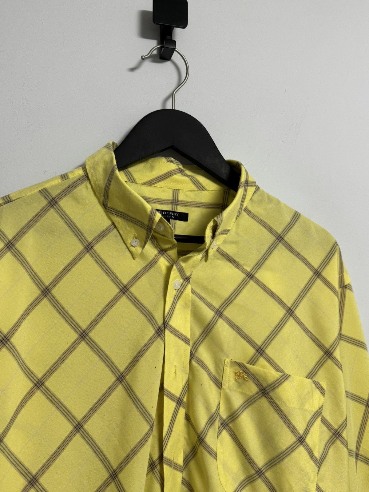 Burberry Burberry Button Up T-Shirt yellov Luxury Size US XL / EU 56 / 4 - 2 Thumbnail