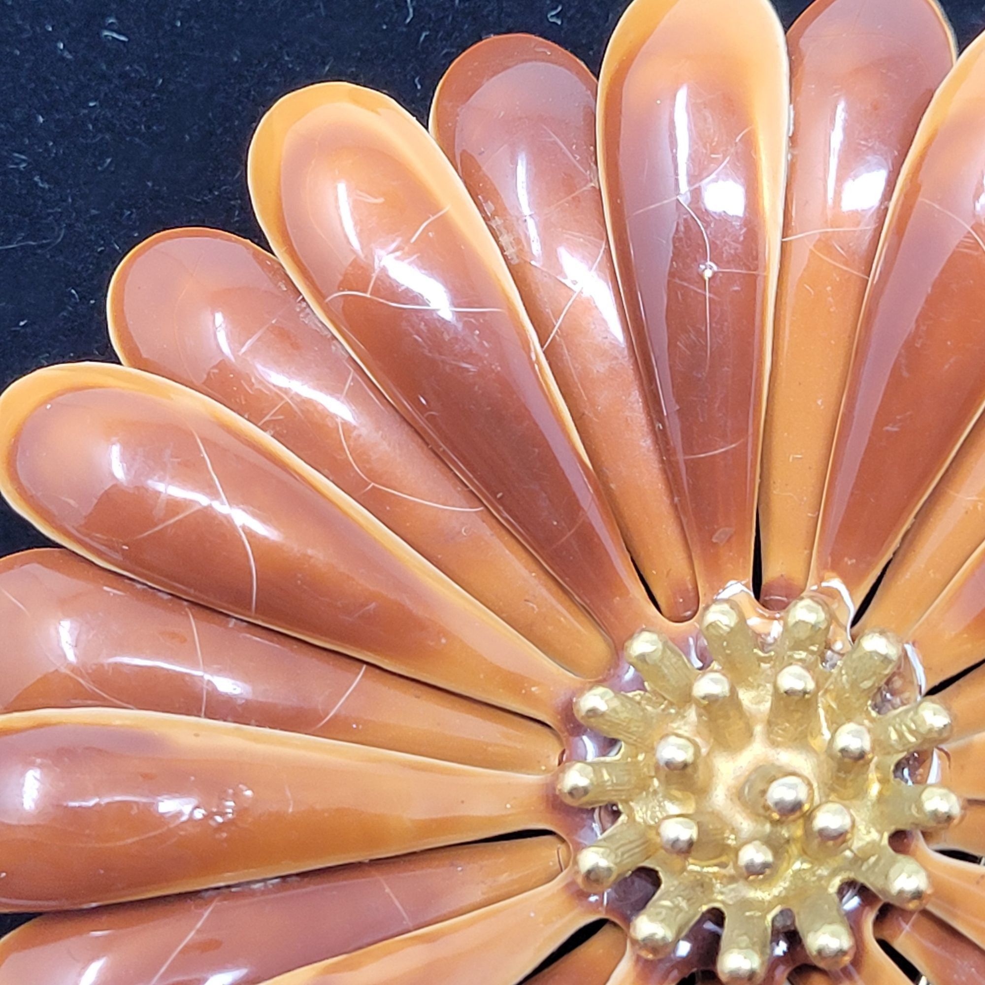 Vintage Vintage 60s Brown Orange Enamel Flower Brooch Pin Mid-Centur Size ONE SIZE - 4 Thumbnail