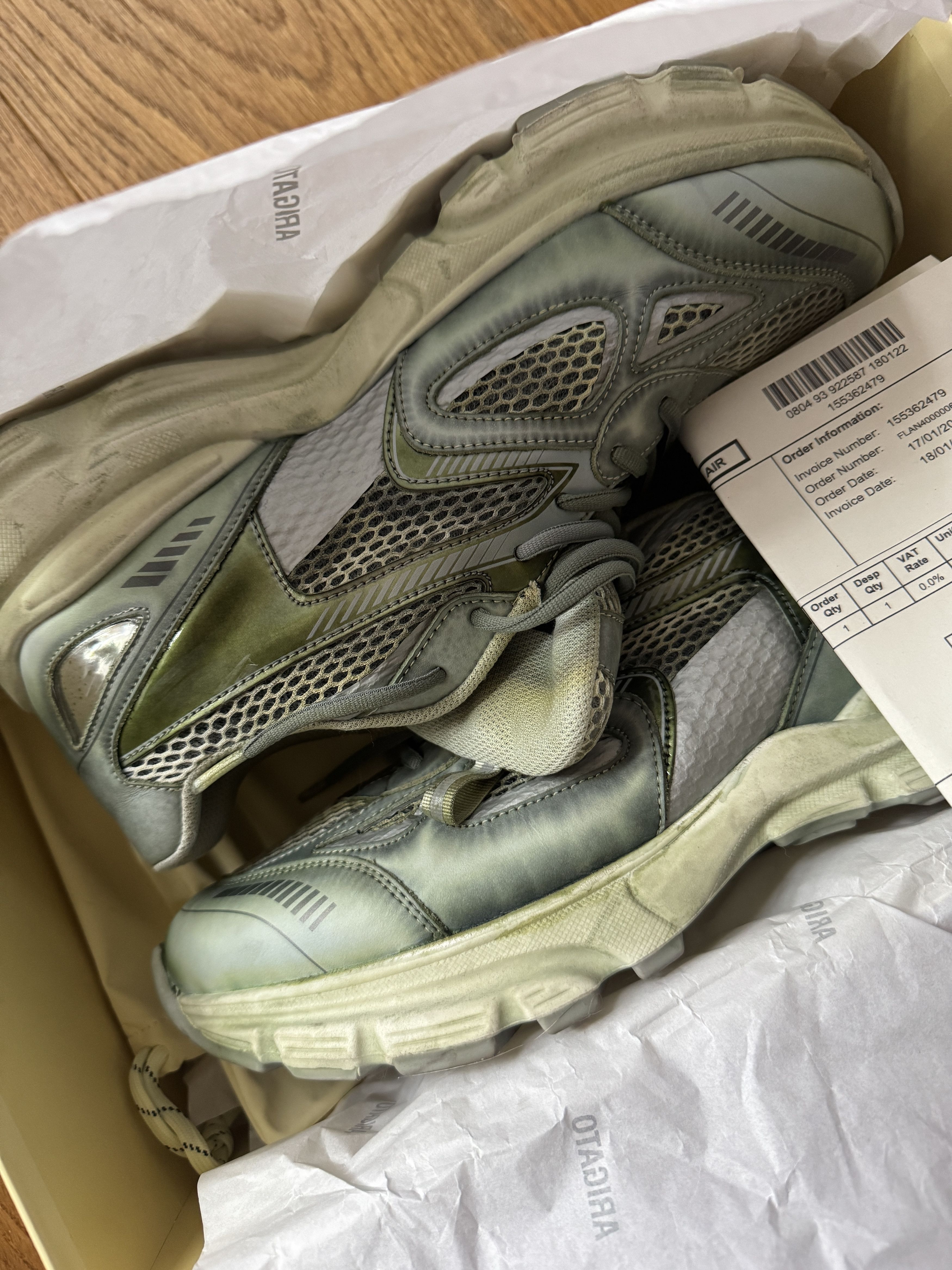 Axel Arigato Axel Arigato Mint Condition Marathon Sneakers Size US 11 / EU 44 - 17 Thumbnail