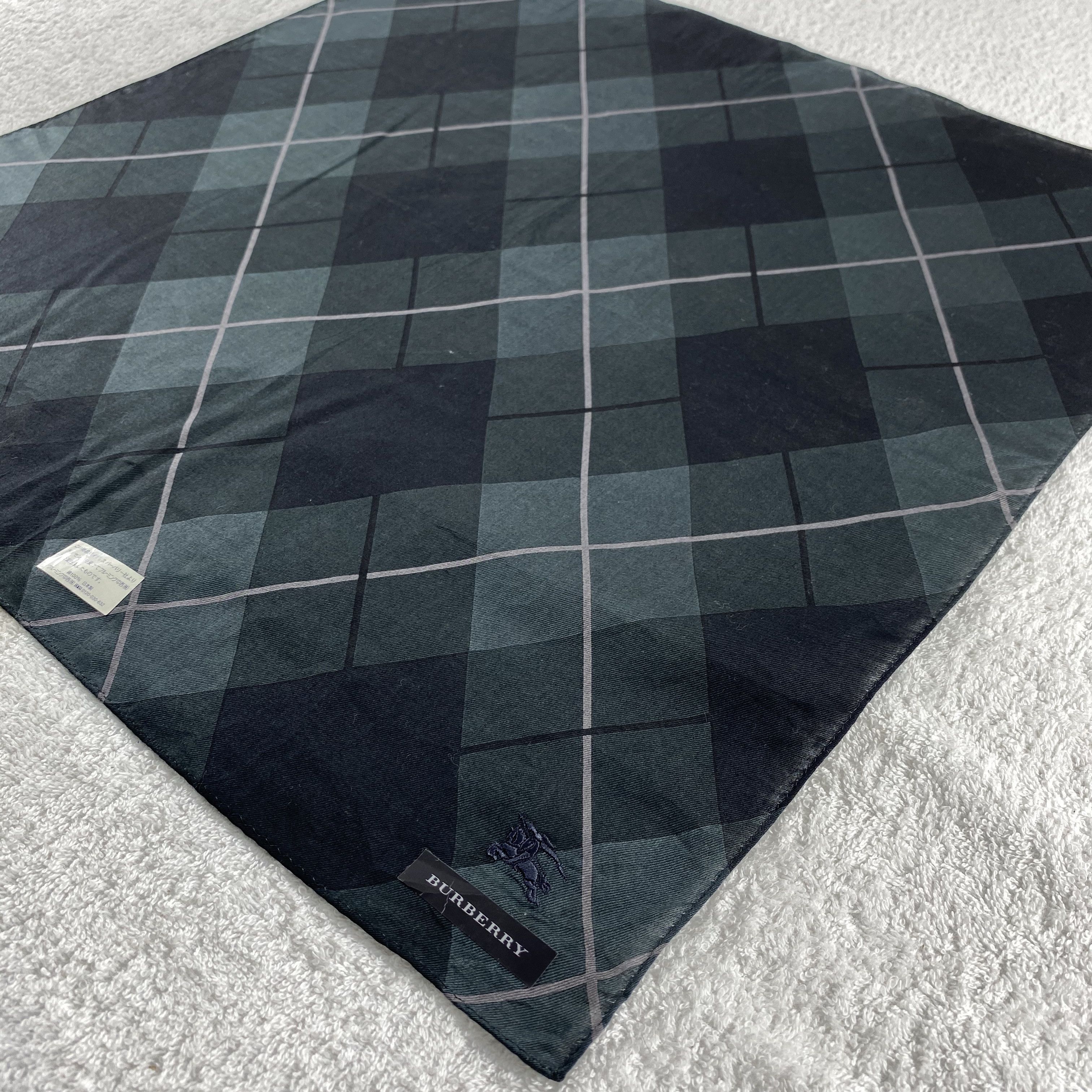 Burberry × Vintage Burberry Handkerchief / Neckerchief / Bandana Size ONE SIZE - 4 Thumbnail