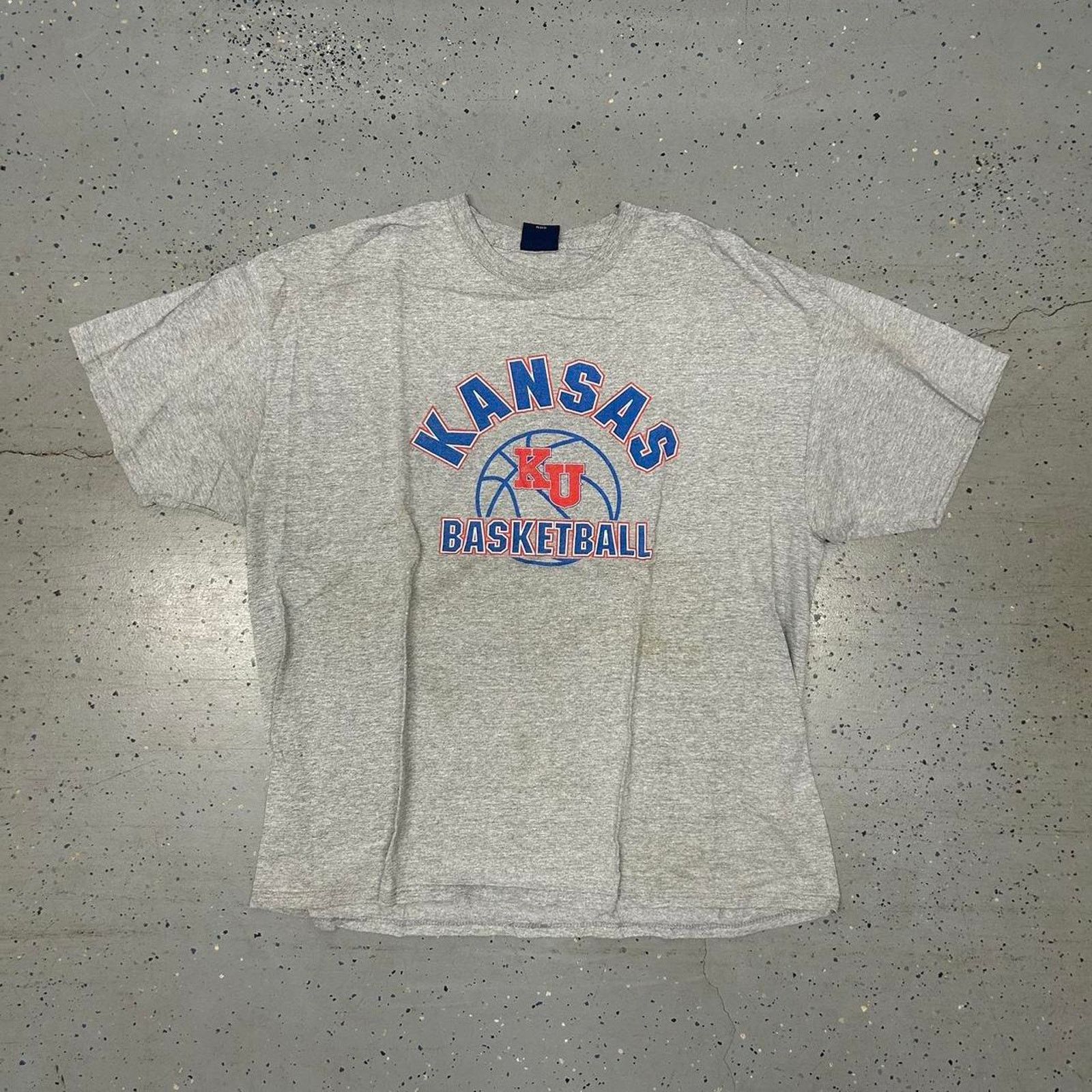 Other Grey and blue vintage Kansas Basketball T-shirt Size US XXL / EU 58 / 5 - 1 Thumbnail