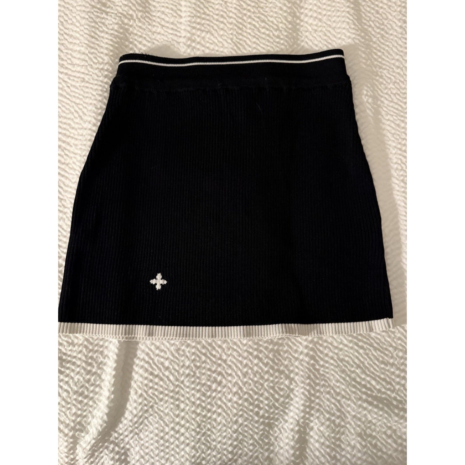 SMFK Smfk Black White Logo Knit Mini Skirt M Size 27" / US 4 / IT 40 - 1 Thumbnail