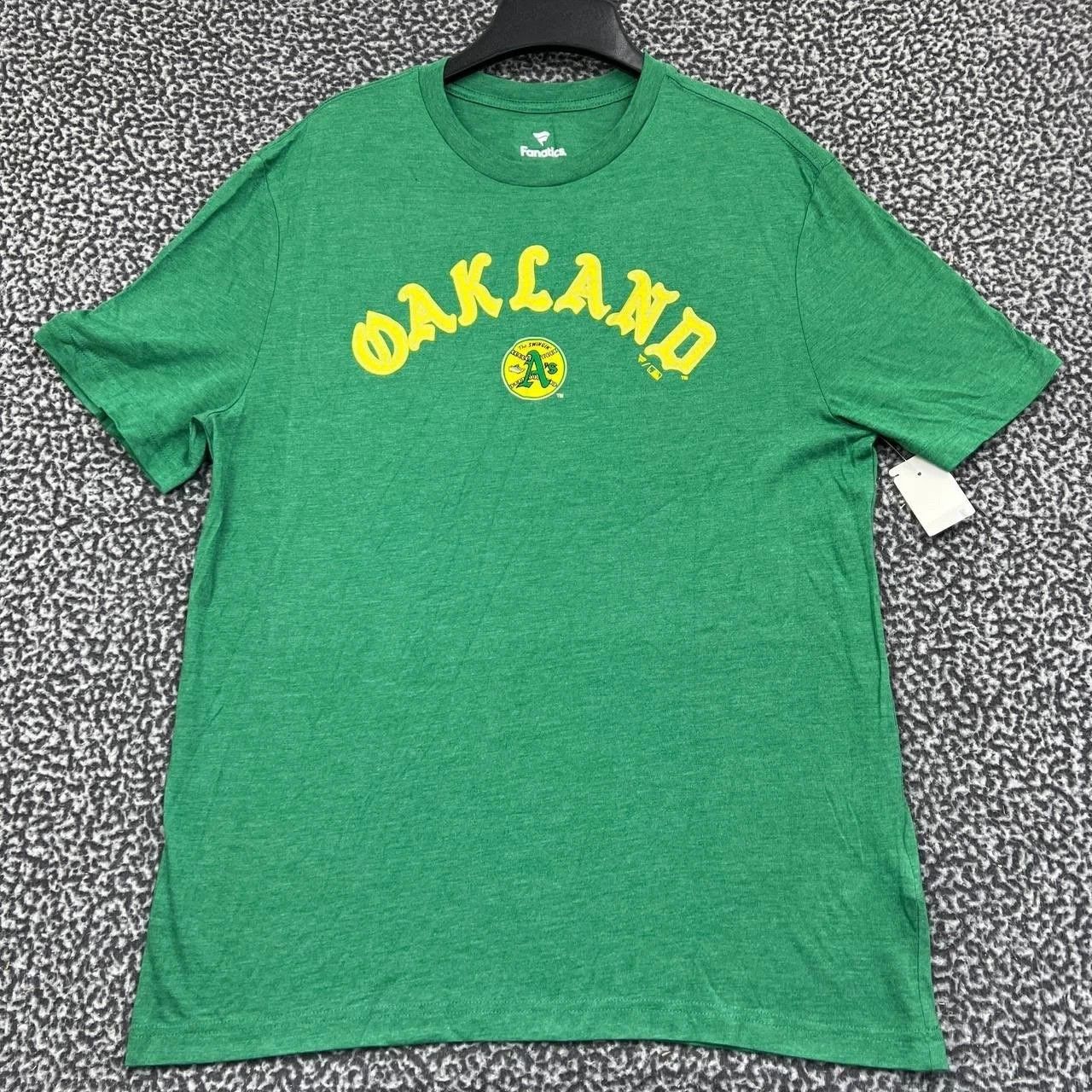 Other Oakland Athletics Shirt Men Green Short Sleeve Crew Neck L Size US L / EU 52-54 / 3 - 1 Thumbnail