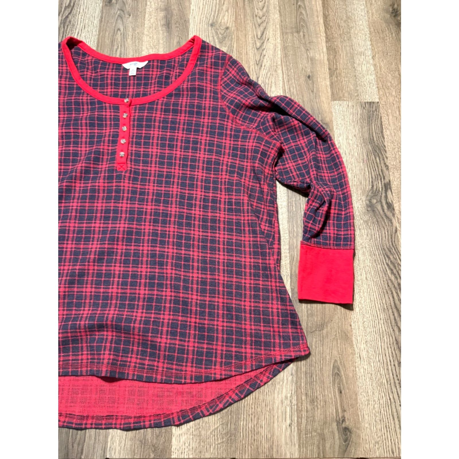 Vintage Terra & Sky Shirt Women's Plus 2X Red Black Plaid Long Sleeve 1/4 Button Shirt Womens Plus 2X Red Black Plaid Long Sleeve 1/4 Button Size XXL / US 16-18 / IT 52-54 - 4 Thumbnail