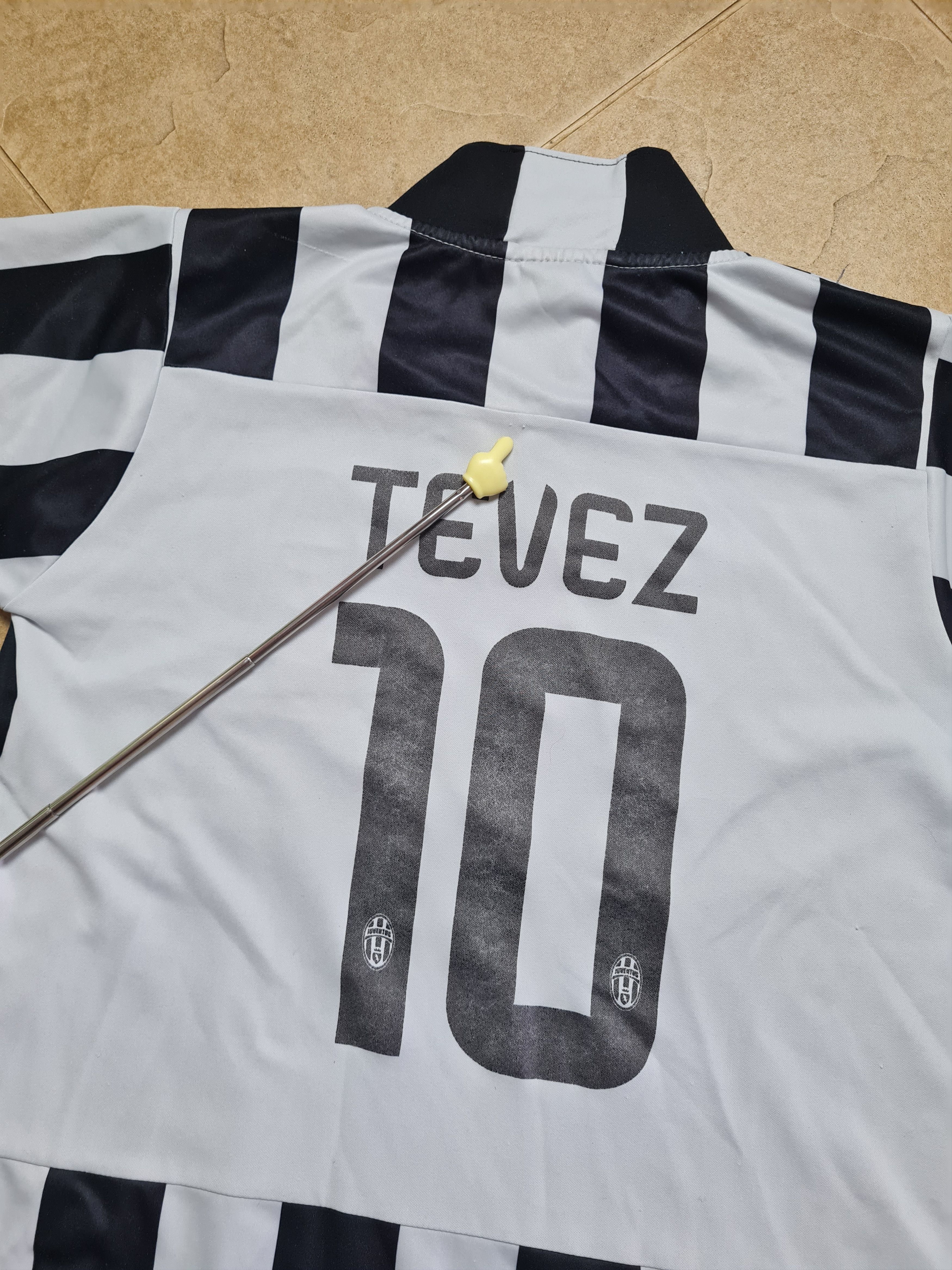 Other Vintage JEEP Football shirt JUVENTUS TEVEZ #10 Jersey soccer Size US M / EU 48-50 / 2 - 16 Thumbnail