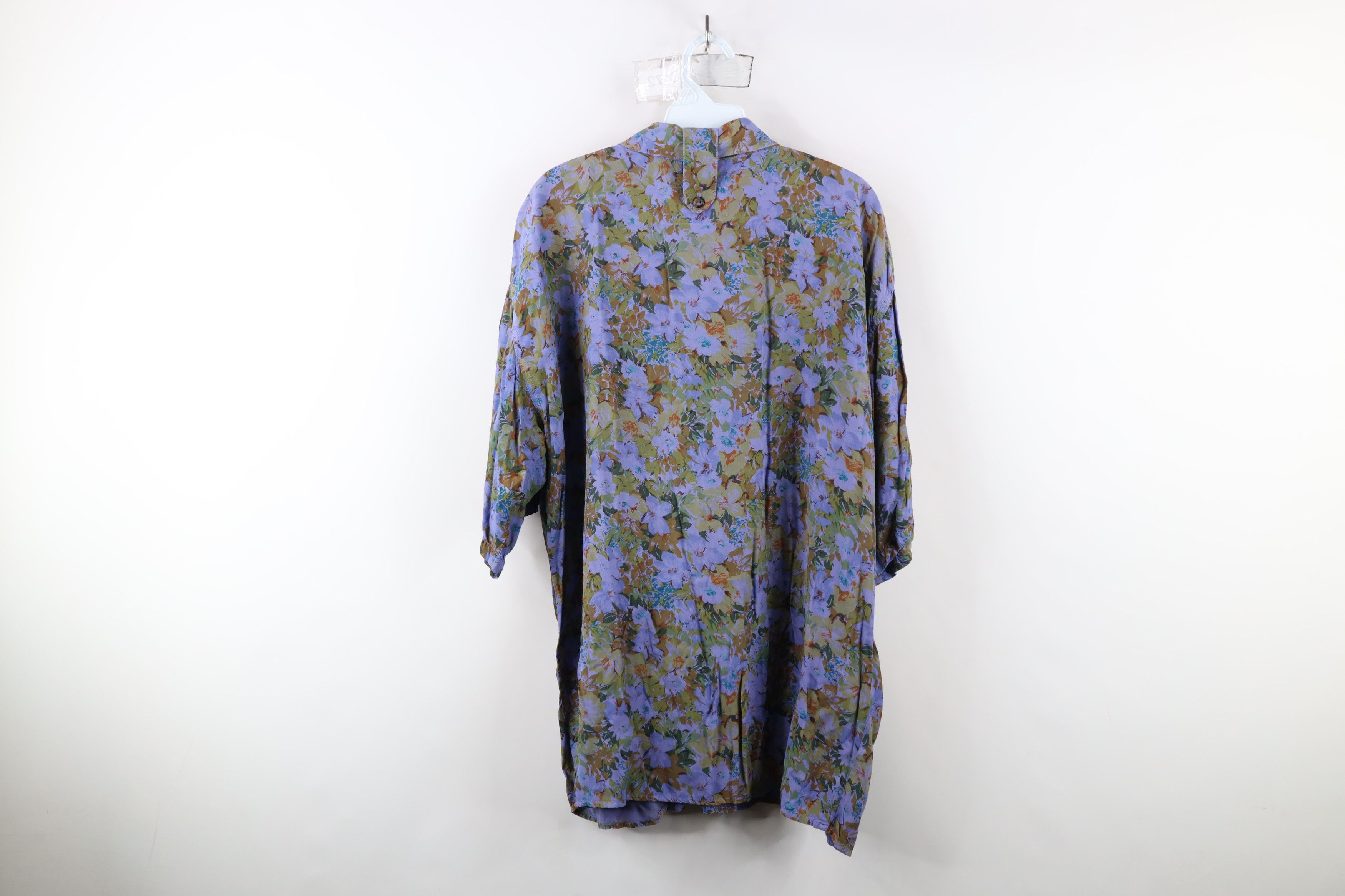 Vintage Vintage 90s Streetwear Short Sleeve Collared Button Shirt Size US XL / EU 56 / 4 - 11 Thumbnail