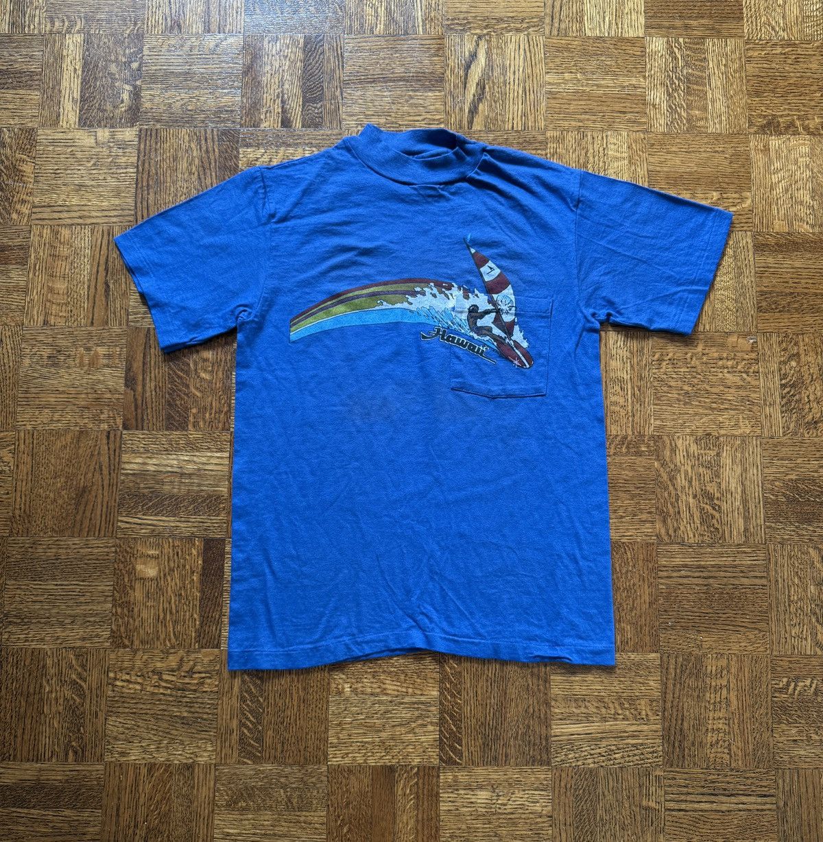 Vintage Vintage 80s Hawaii Surfer Graphic Pocket Tee Size US S / EU 44-46 / 1 - 1 Thumbnail