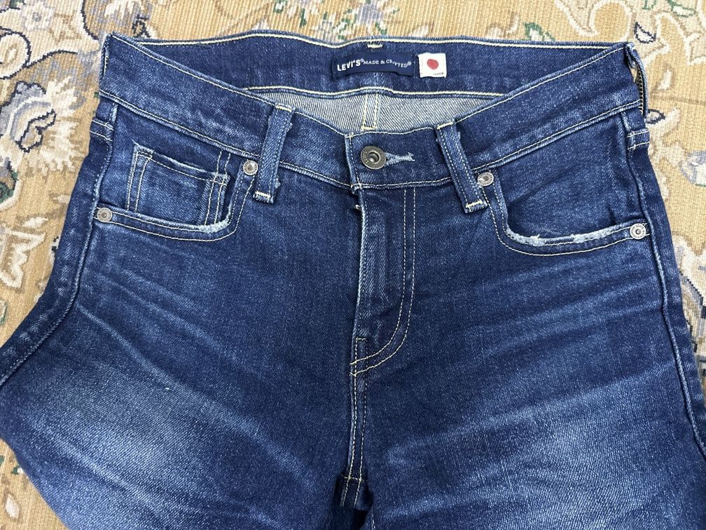 LEVI’S borrowed from the boys