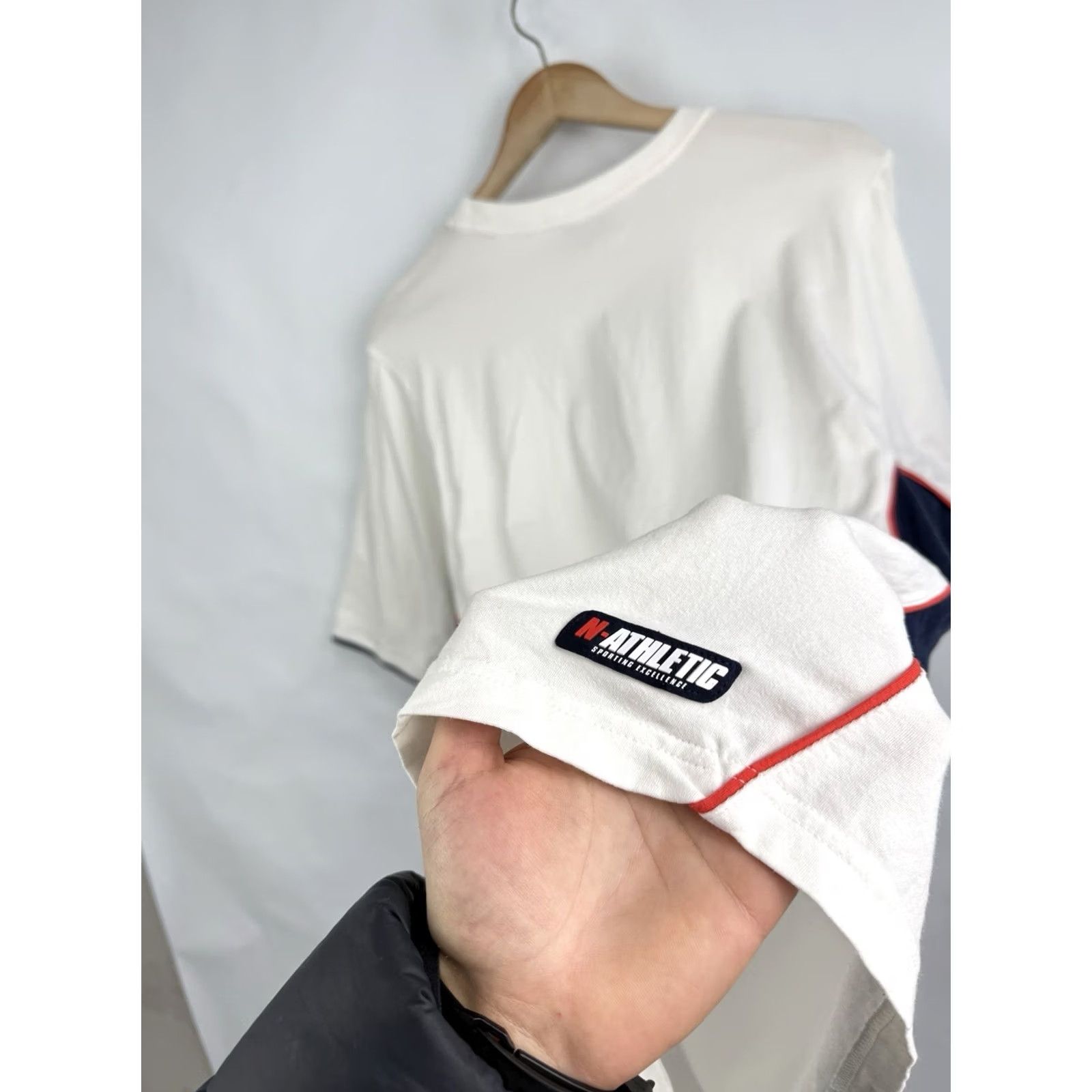 Nike VINTAGE Nike Center Swoosh N-Athletic T-Shirt Mens XL White 90s Y2K Athletic 90s Shirts Rare Size US XL / EU 56 / 4 - 8 Thumbnail