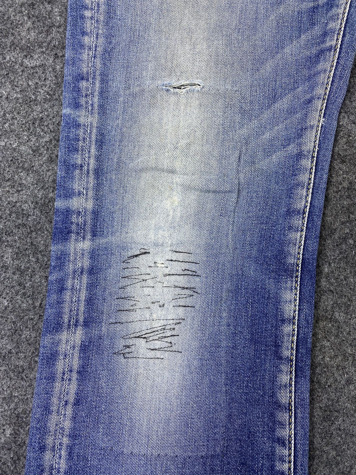 Jean × Replay Vintage Replay Distressed Blue Wash Denim- J1128 Size US 31 - 4 Thumbnail