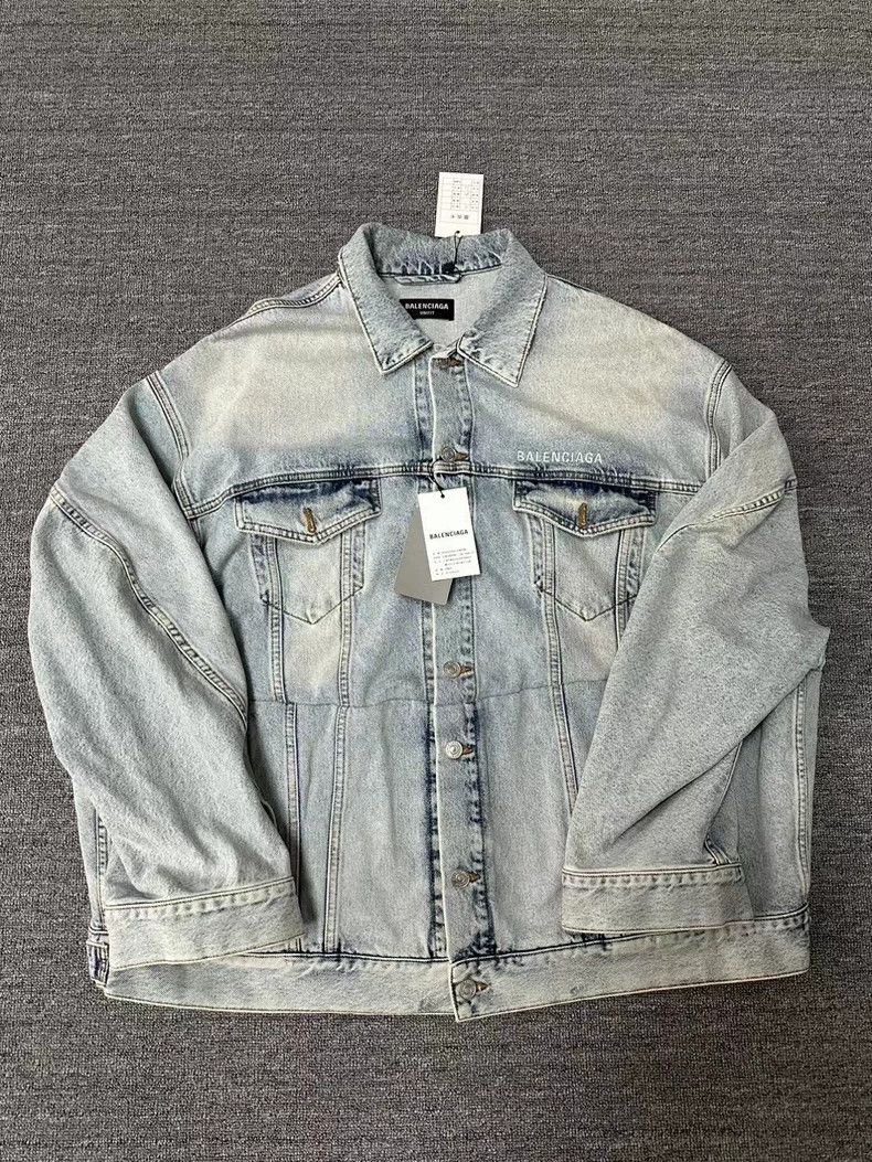 Balenciaga Twisted letter denim jacket