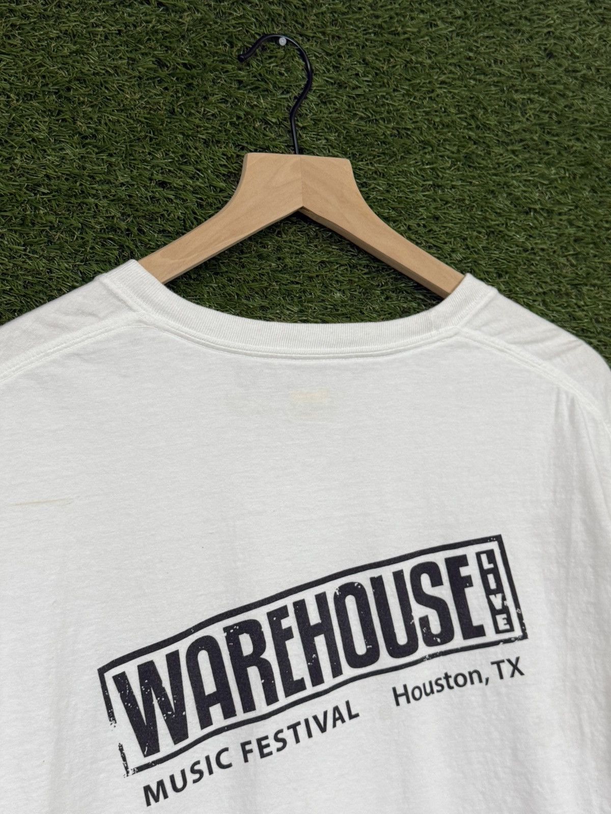 Vintage Vintage Hanes Beefy Warehouse Live Houston Texas Tee XL Size US XL / EU 56 / 4 - 2 Thumbnail