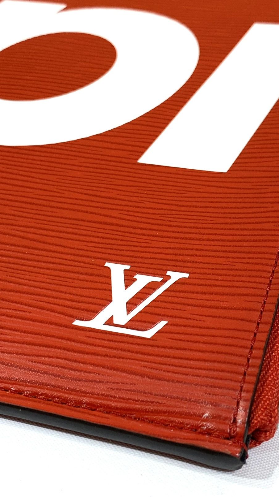 Louis Vuitton × Supreme Louis Vuitton X Supreme Pochette Red Jour EPI Leather Bag Size ONE SIZE - 3 Thumbnail
