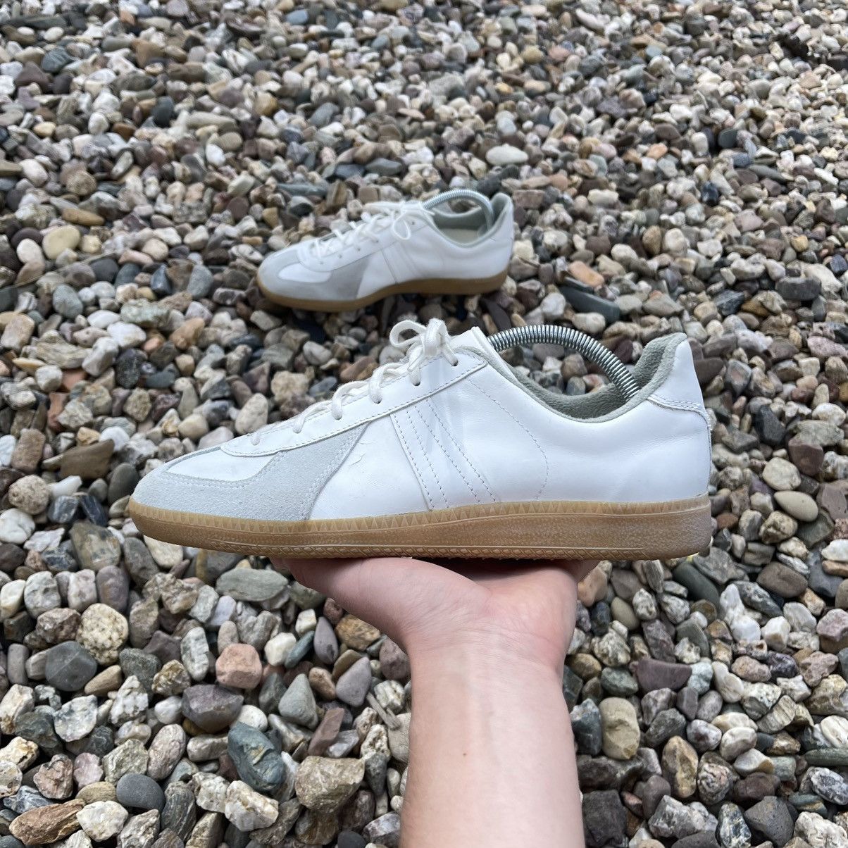 Vintage VINTAGE GAT GERMAN ARMY TRAINERS LIKE MARGIELA REPLICA Size US 9 / EU 42 - 2 Thumbnail