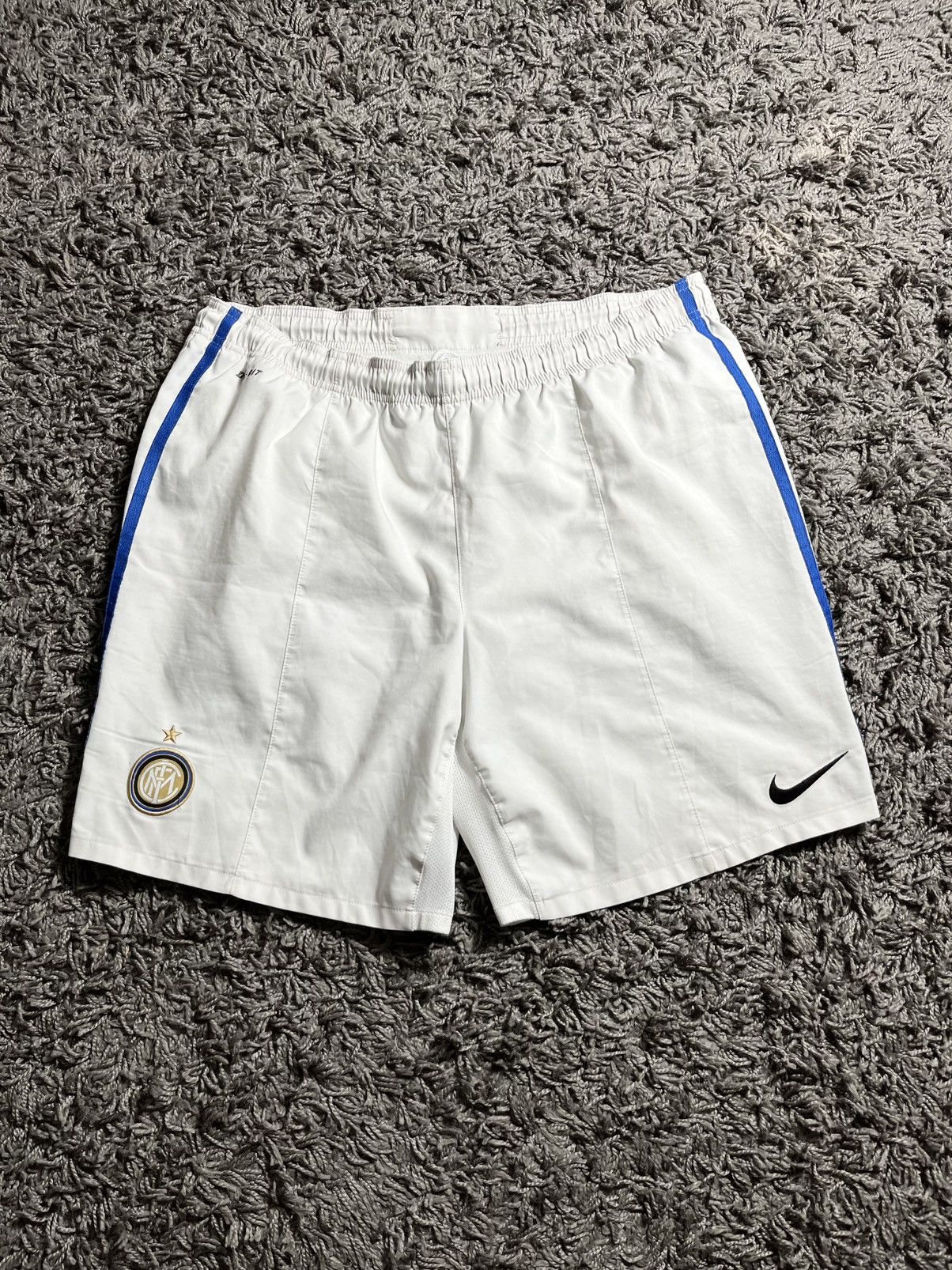 Nike NIKE INTER MILAN SOCCER FOOTBALL AWAY SHORTS 2011/12 Size US 36 / EU 52 - 1 Thumbnail