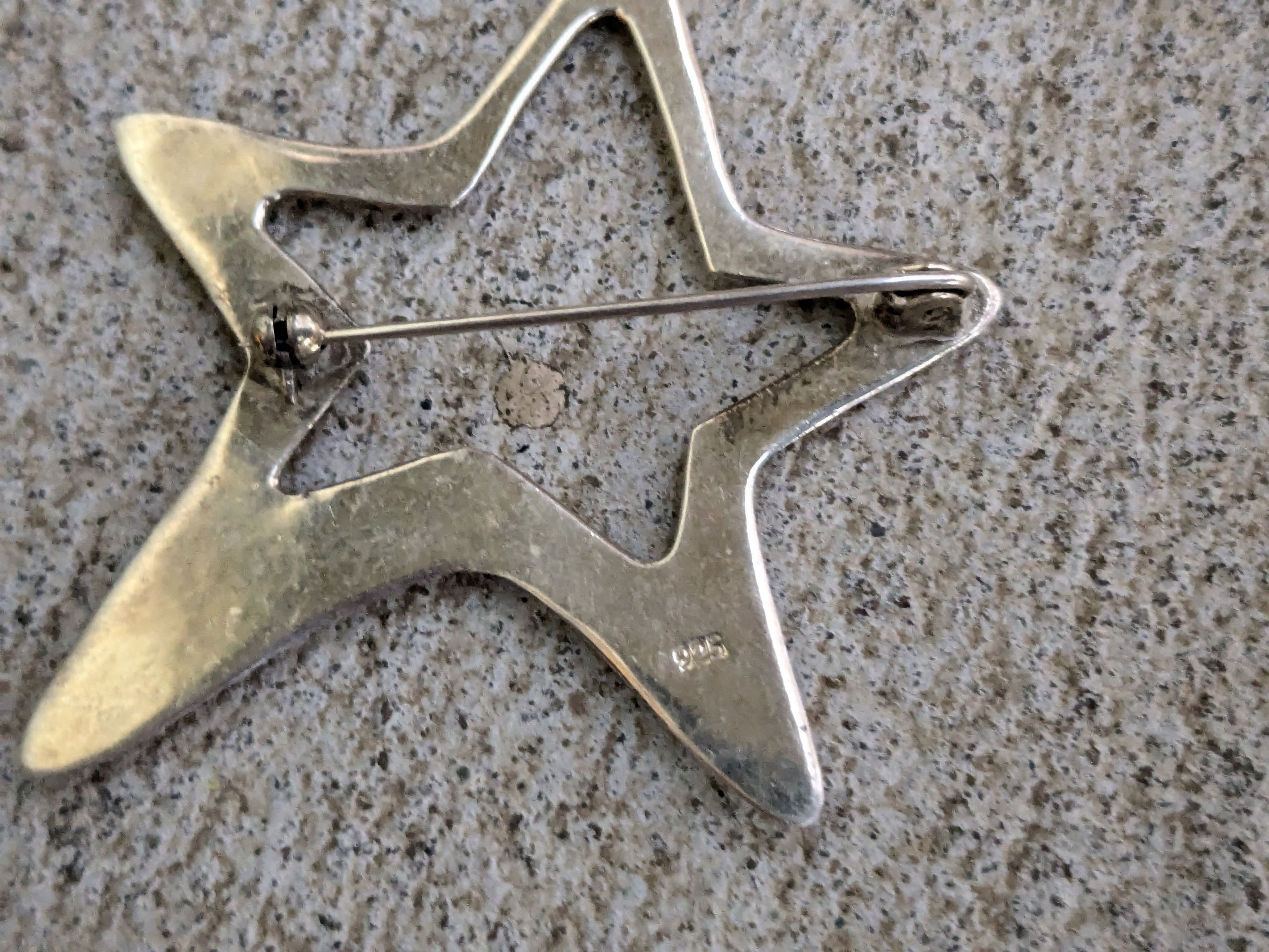 Vintage Vintage Sterling Silver Brooch Pin Star Hollow Puffy Size ONE SIZE - 4 Thumbnail