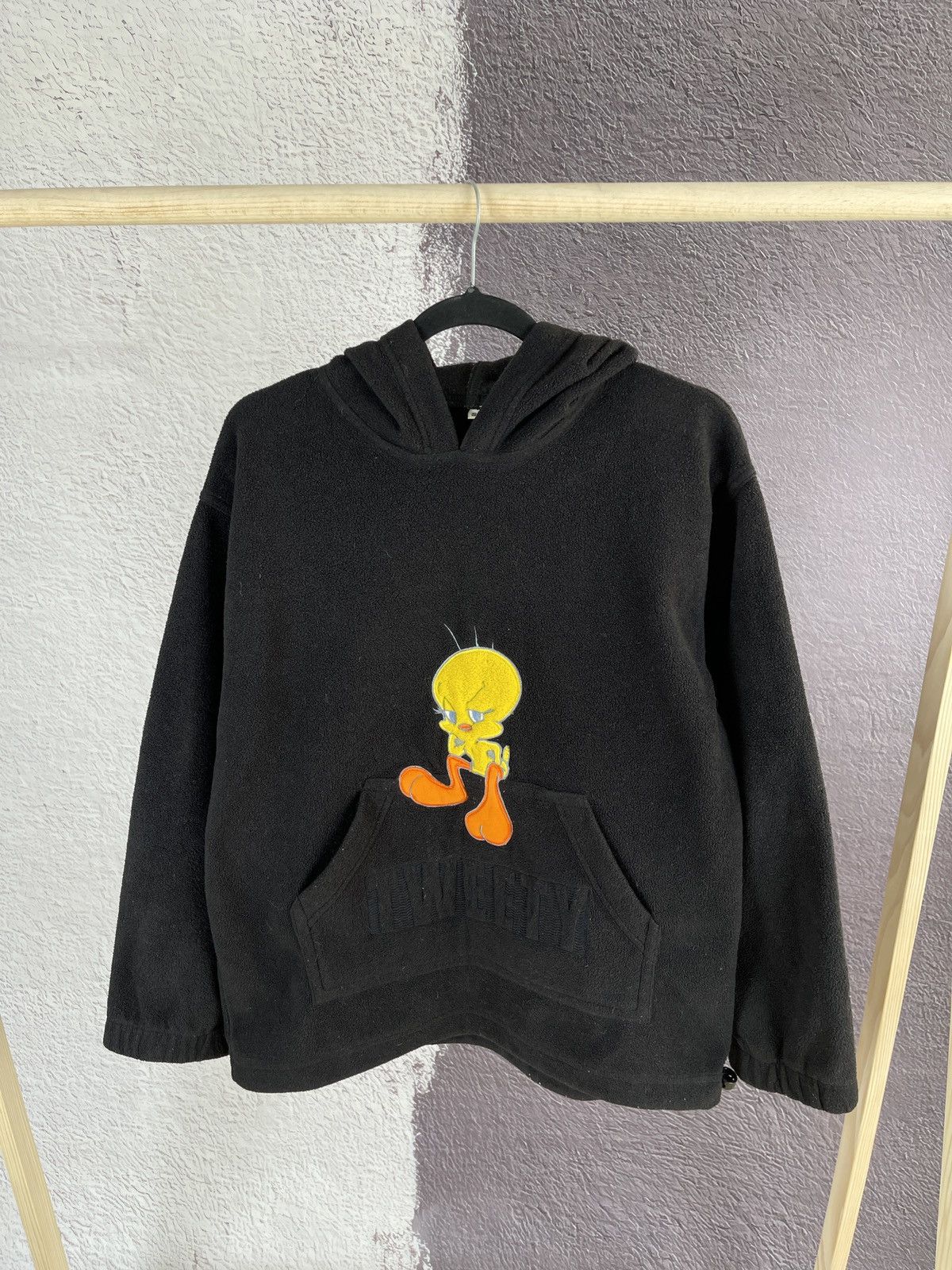 Cartoon Network × Vintage × Warner Bros Looney Tunes vintage 1996 Tweety black fleece hoodie Size US S / EU 44-46 / 1 - 1 Thumbnail