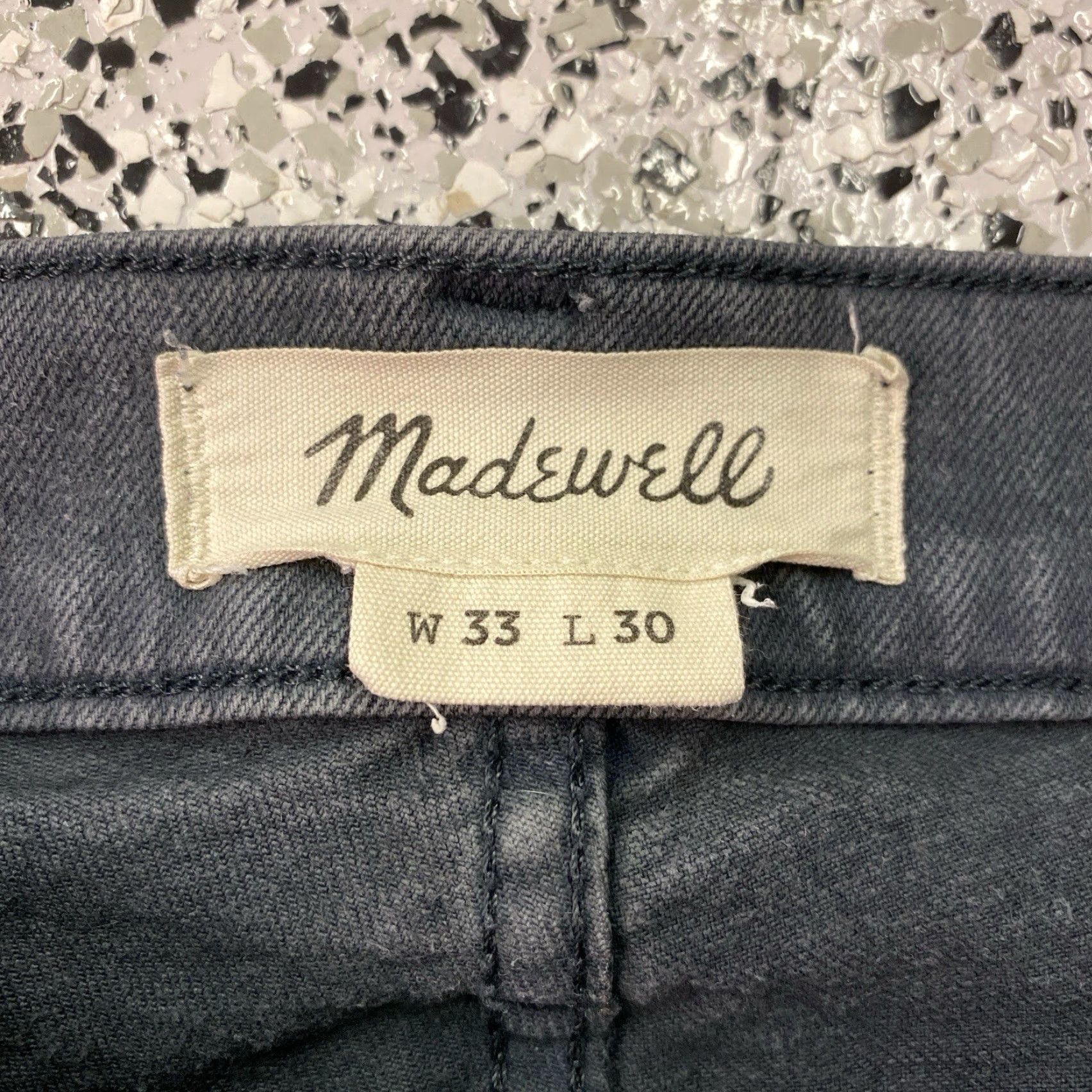 Madewell Madewell Jeans Slim Fit Authentic Black Mens 34x30 (Inseam 30) Denim 5-Pocket Stretch Straight Vintage No holes or stains Size US 34 / EU 50 - 3 Thumbnail