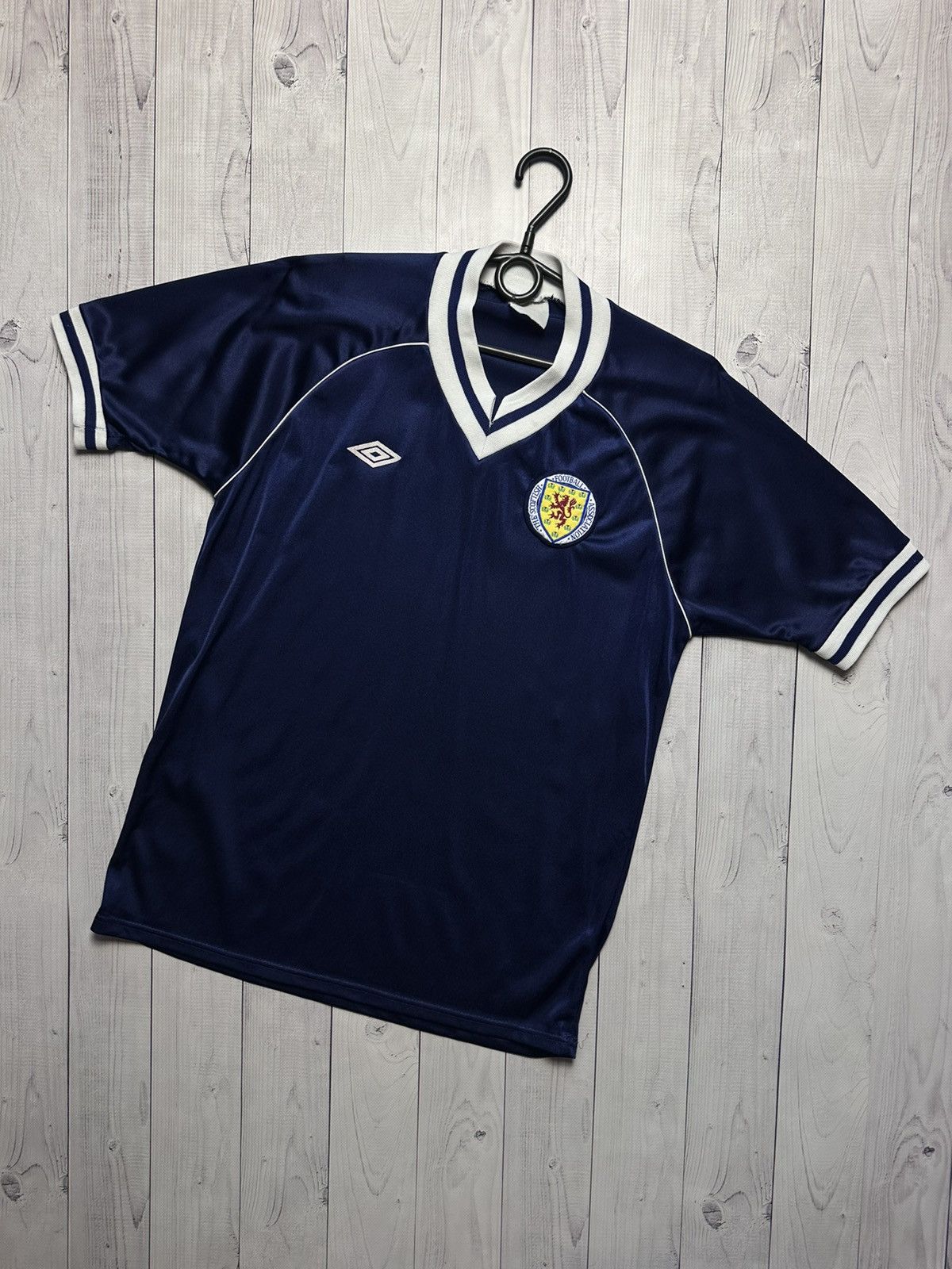 image of Soccer Jersey x Umbro Vintage Umbro Scotland Retro Jersey Size S Logo in Navy, Men's