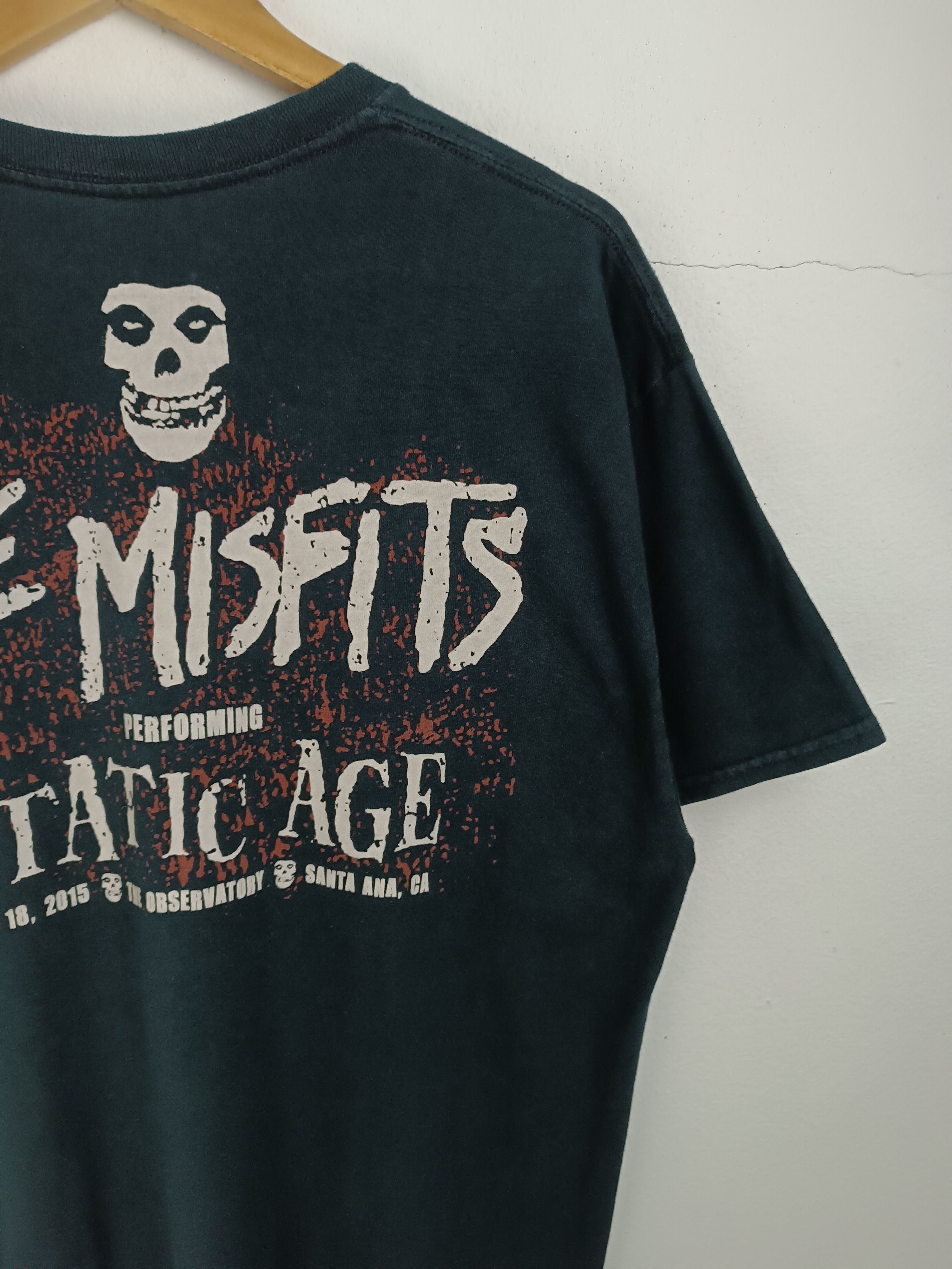 Band Tees VINTAGE THE MISFITS STATIC AGE FADED PUNK HORROR DANZIG TEE Size US L / EU 52-54 / 3 - 12 Thumbnail