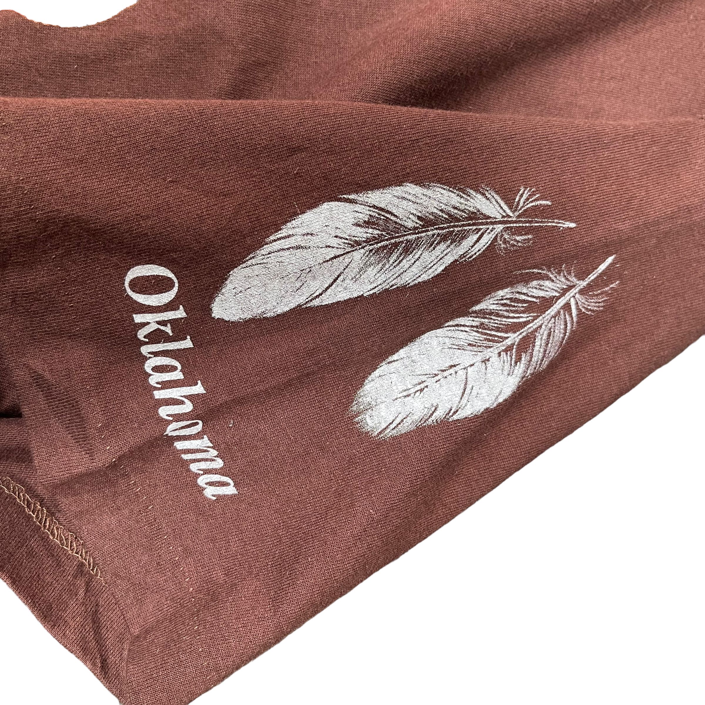 Native × Vintage Vintage 1996s Red Indian Oklahoma Carol Martin T Shirt Size US L / EU 52-54 / 3 - 7 Thumbnail