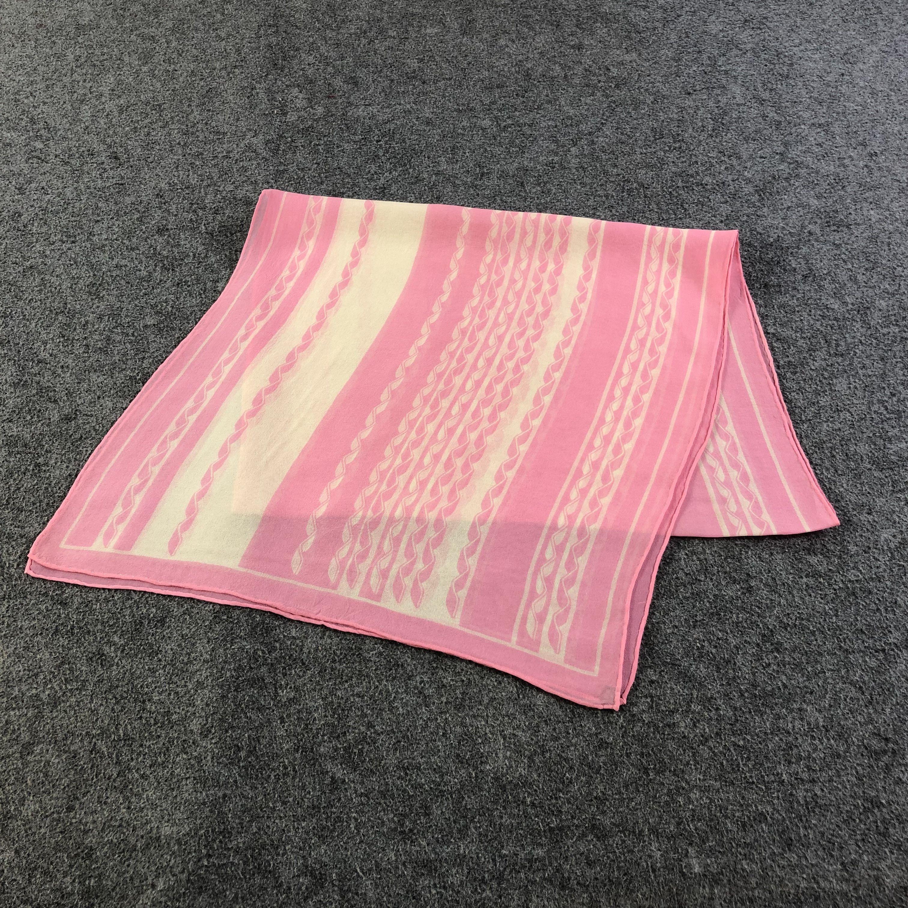 Vintage Pink Hand Rolled Silk Stole Silk Scarf M541 Size ONE SIZE - 1 Thumbnail