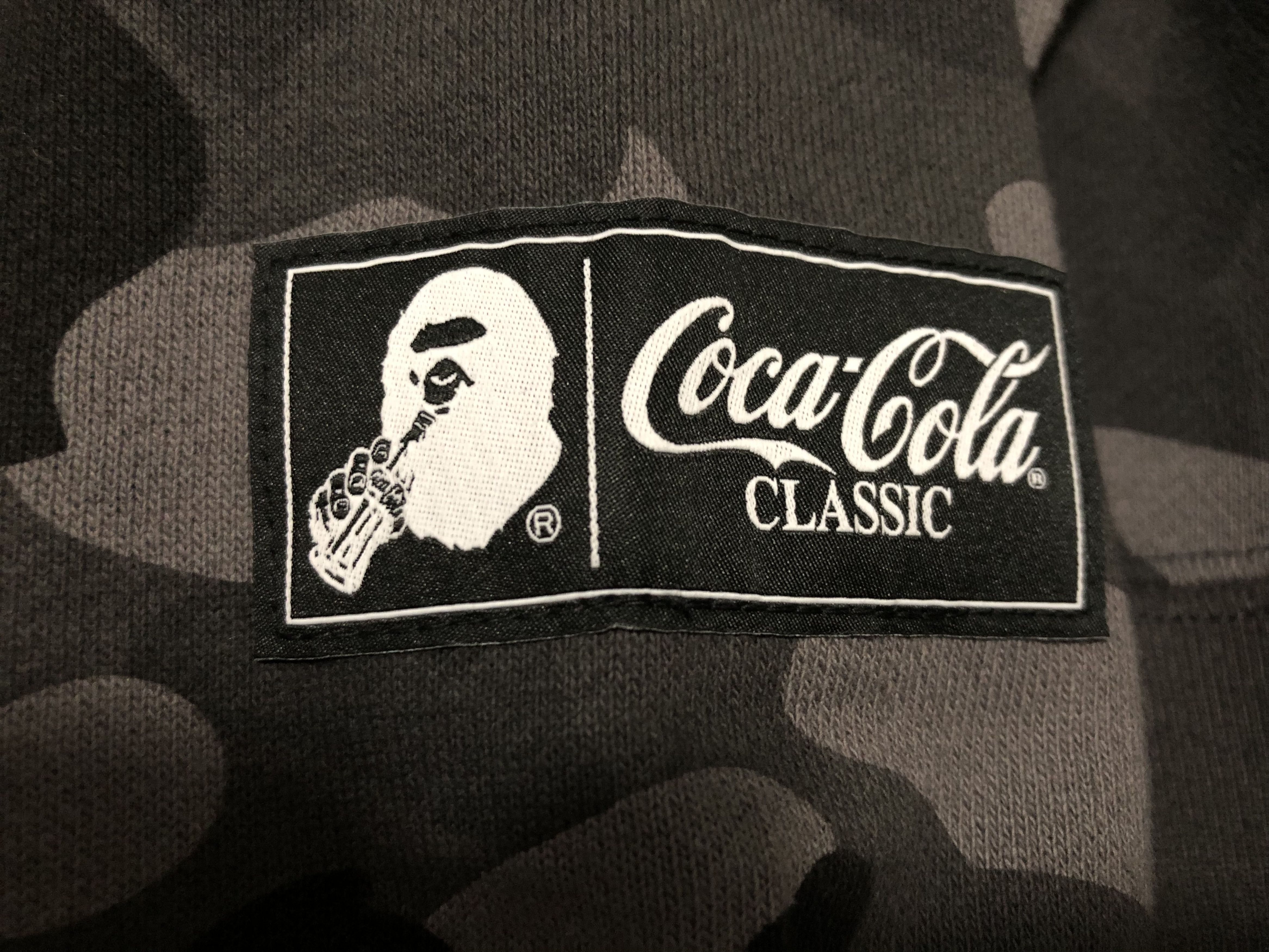 Bape × Coca Cola Bape X Coca Cola Color Camo Black Pullover Hoodie - Medium Size US M / EU 48-50 / 2 - 3 Thumbnail