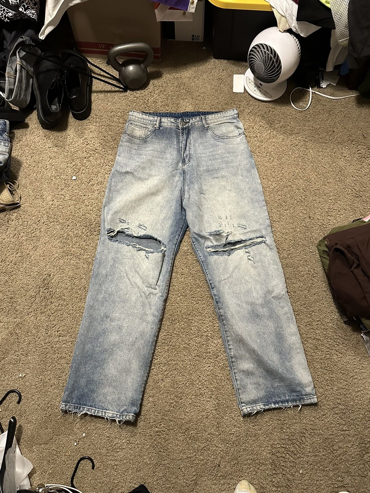 basketcase gallery Distressed blowout LAX baggy denim Size US 38 / EU 54 - 1 Thumbnail