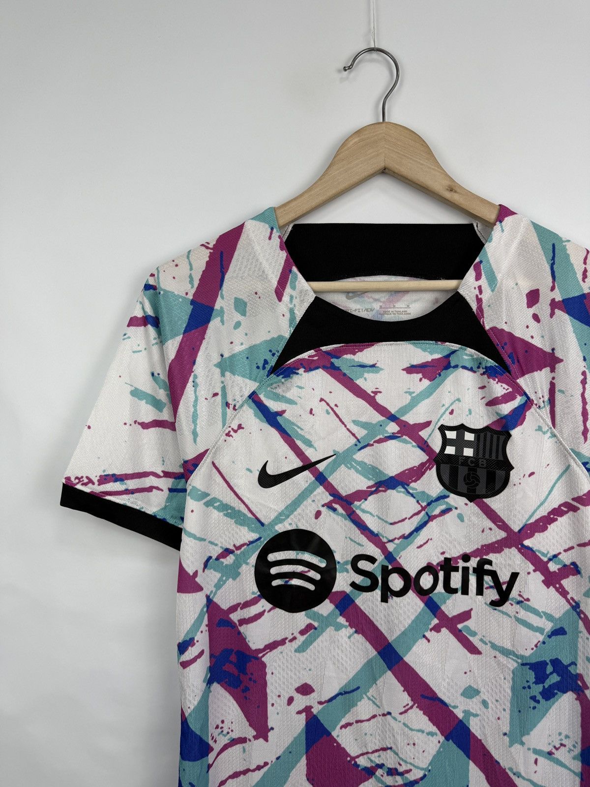 Nike 2024/25 F. C. Barcelona Nike Soccer Jersey T-Shirt Rare Y2K Size US M / EU 48-50 / 2 - 2 Thumbnail