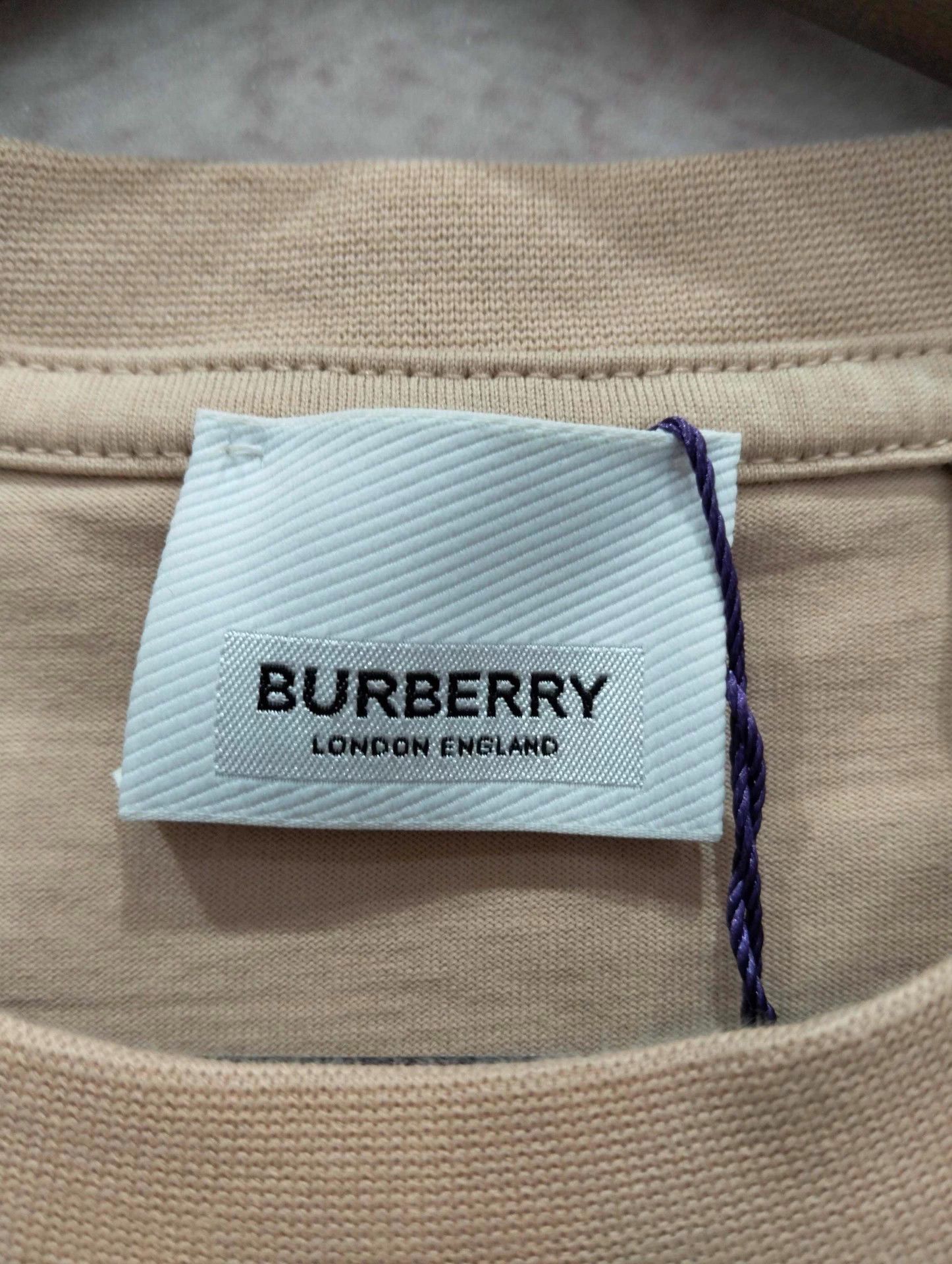 Burberry Burberry Check side short sleeve T-Shirt S Size US S / EU 44-46 / 1 - 4 Thumbnail