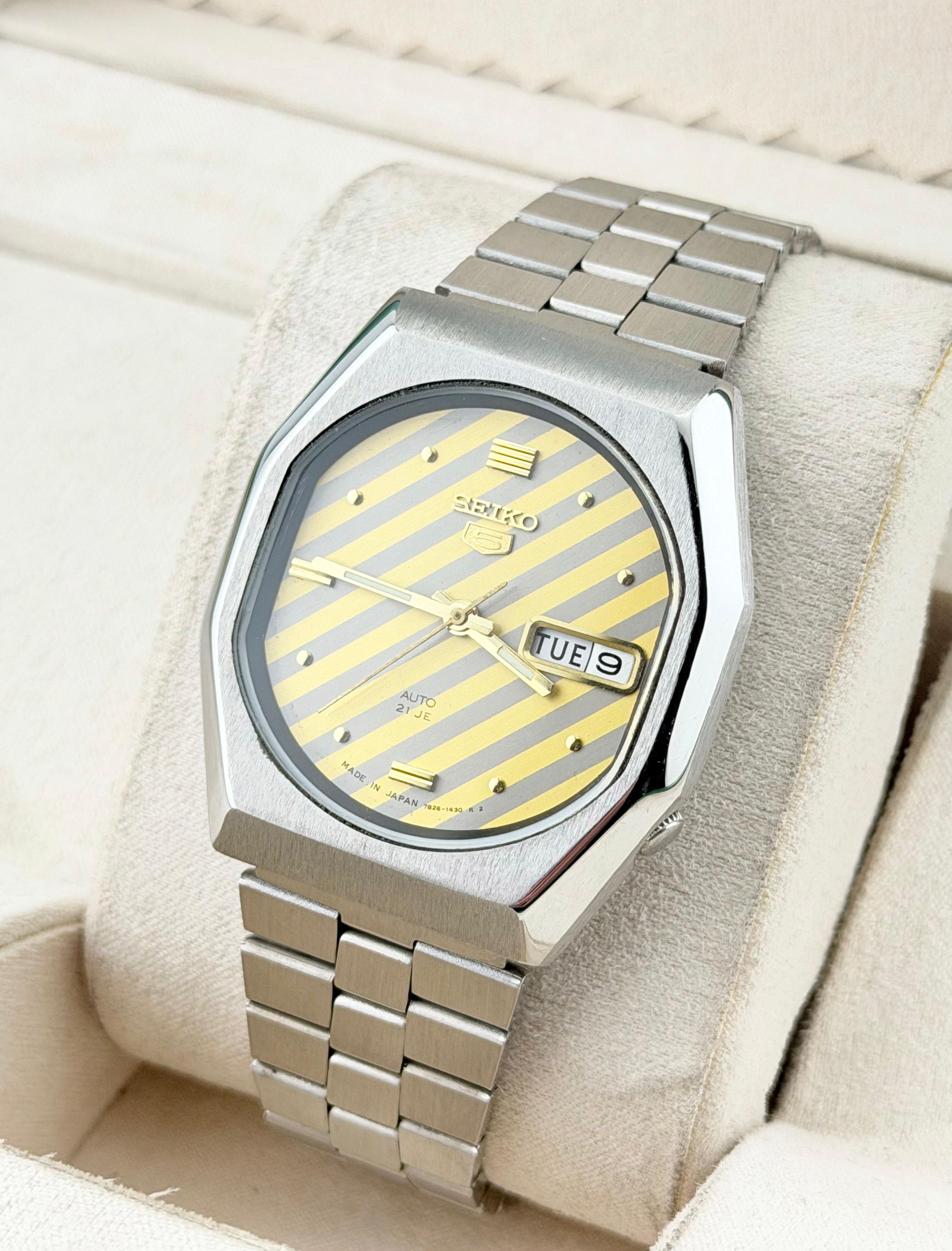 Seiko Vintage Men's Wrist Automatic Watch Size 38 - 5 Thumbnail