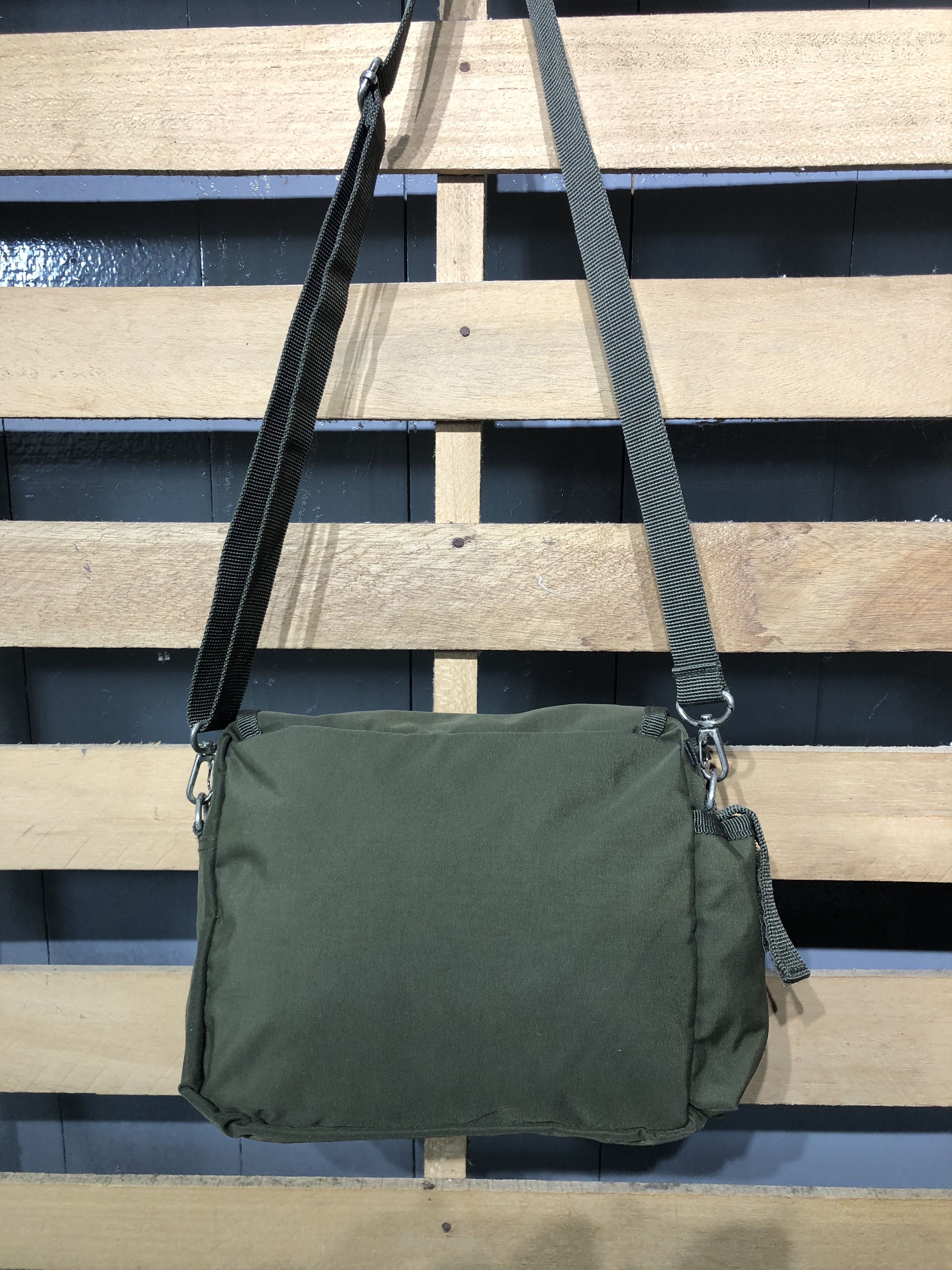 Japanese Brand Japanese Olive Green Style Nylon Crossbodybag Size ONE SIZE - 8 Thumbnail